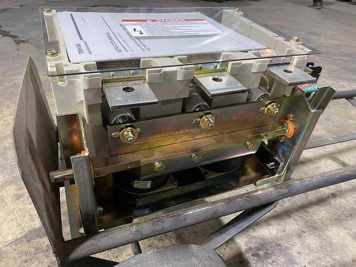 TOSHIBA HCV-1JBU LV VACUUM CONTACTOR 600A, 208-1500V, 42KA IC, 100-240V CONTROL - AC CONTACTOR