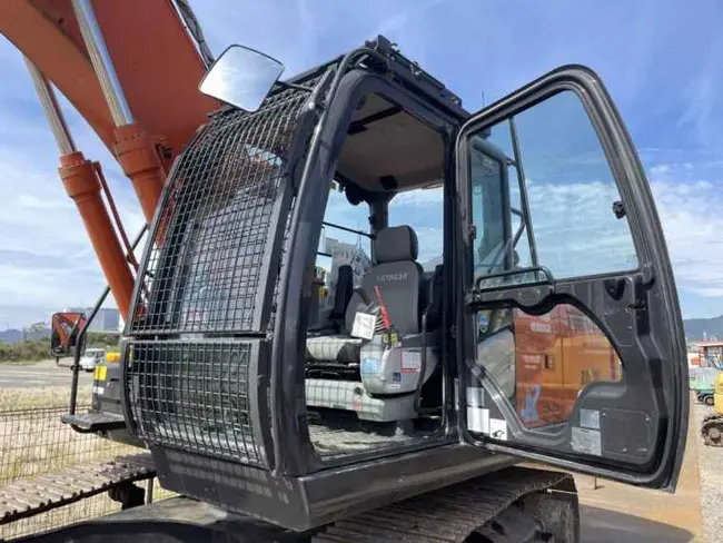 2019 HITACHI ZX200-6 CRAWLER EXCAVATOR - undefined