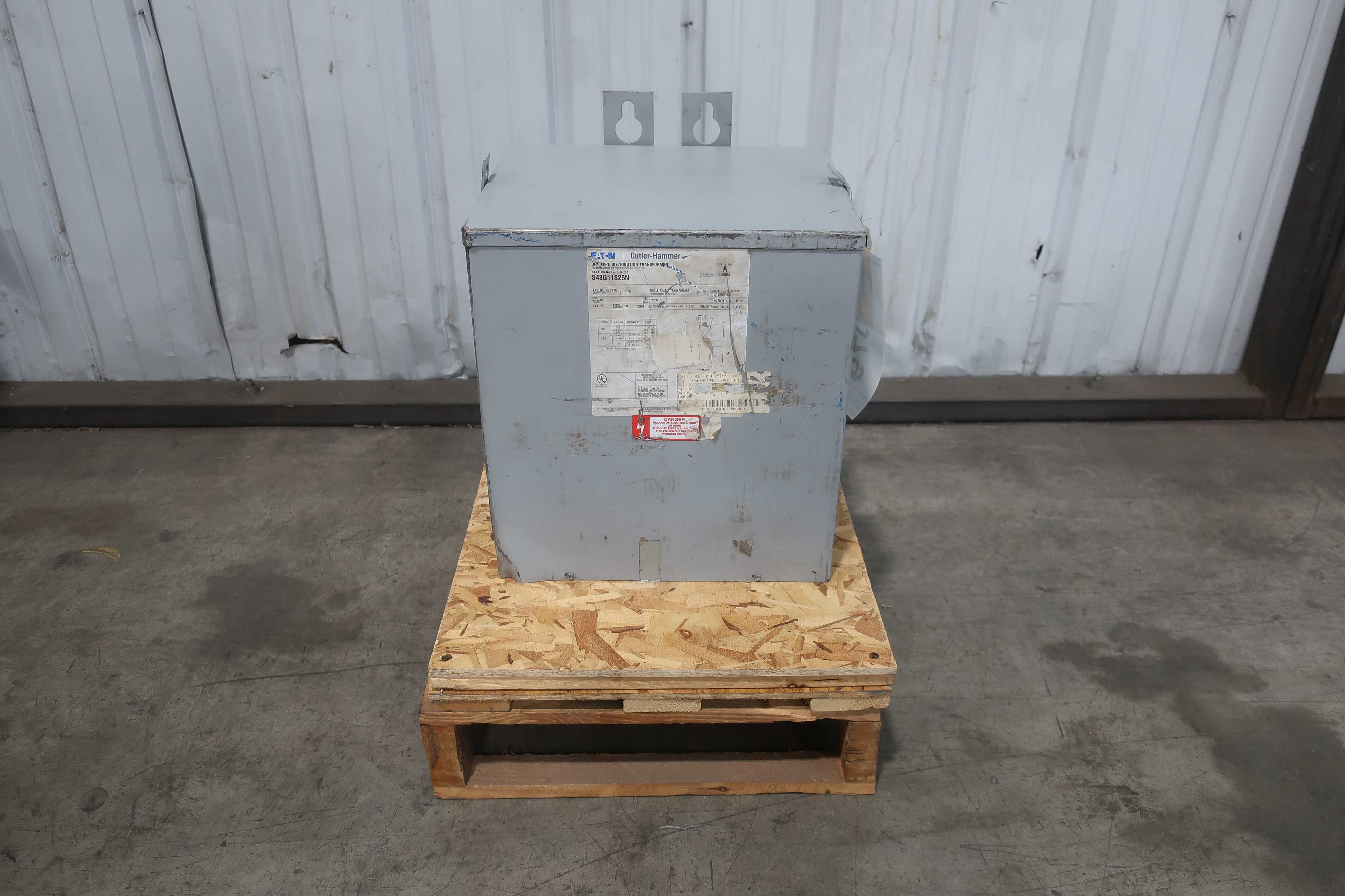 CUTLER-HAMMER S48G11S25N DRY POWER DISTRIBUTION TRANSFORMER - CONTROL TRANSFORMERS