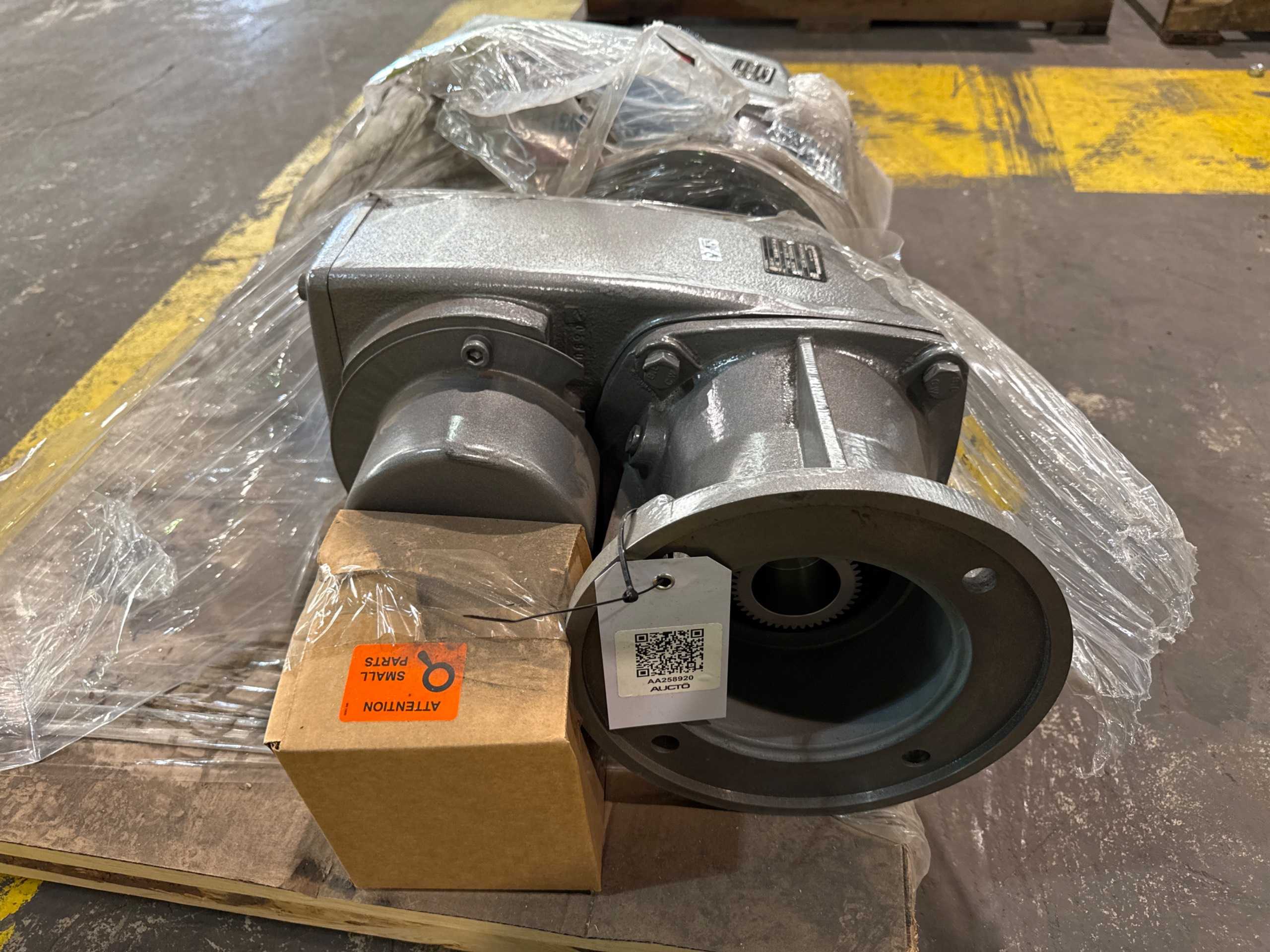 Bulk QTY of 2024 Nord Gearbox, 3634 lb-in, 20.18:1, M1, 2.0 Sf, 140 lbs, 2.8L - GEAR REDUCERS