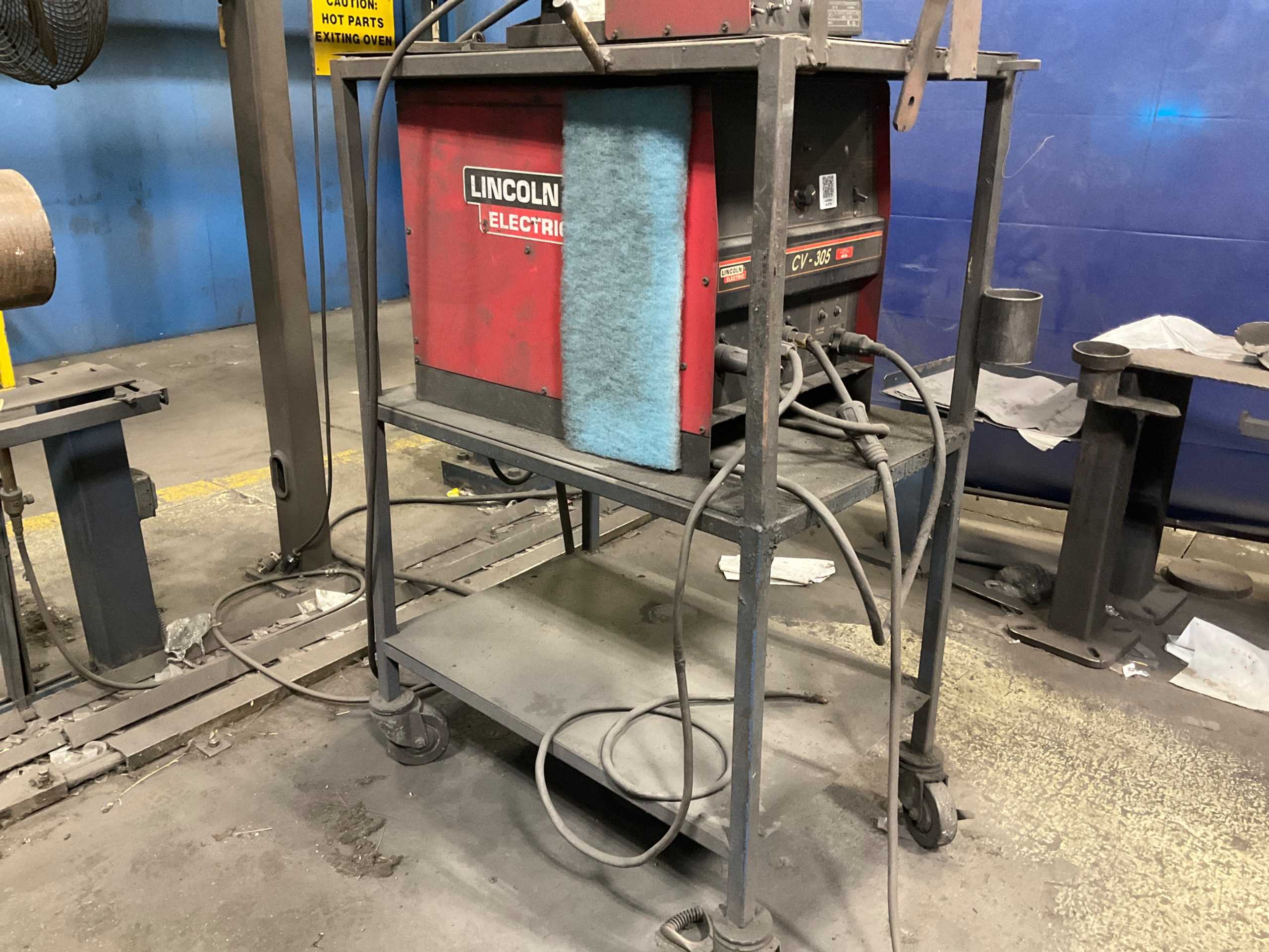LINCOLN ELECTRIC CV-305 MIG WELDER - MIG WELDERS