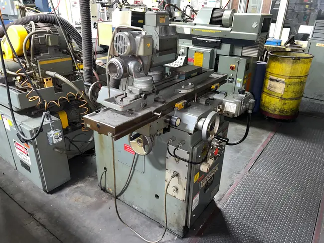 CINCINNATI 2 MT CUTTER & TOOL GRINDER - undefined