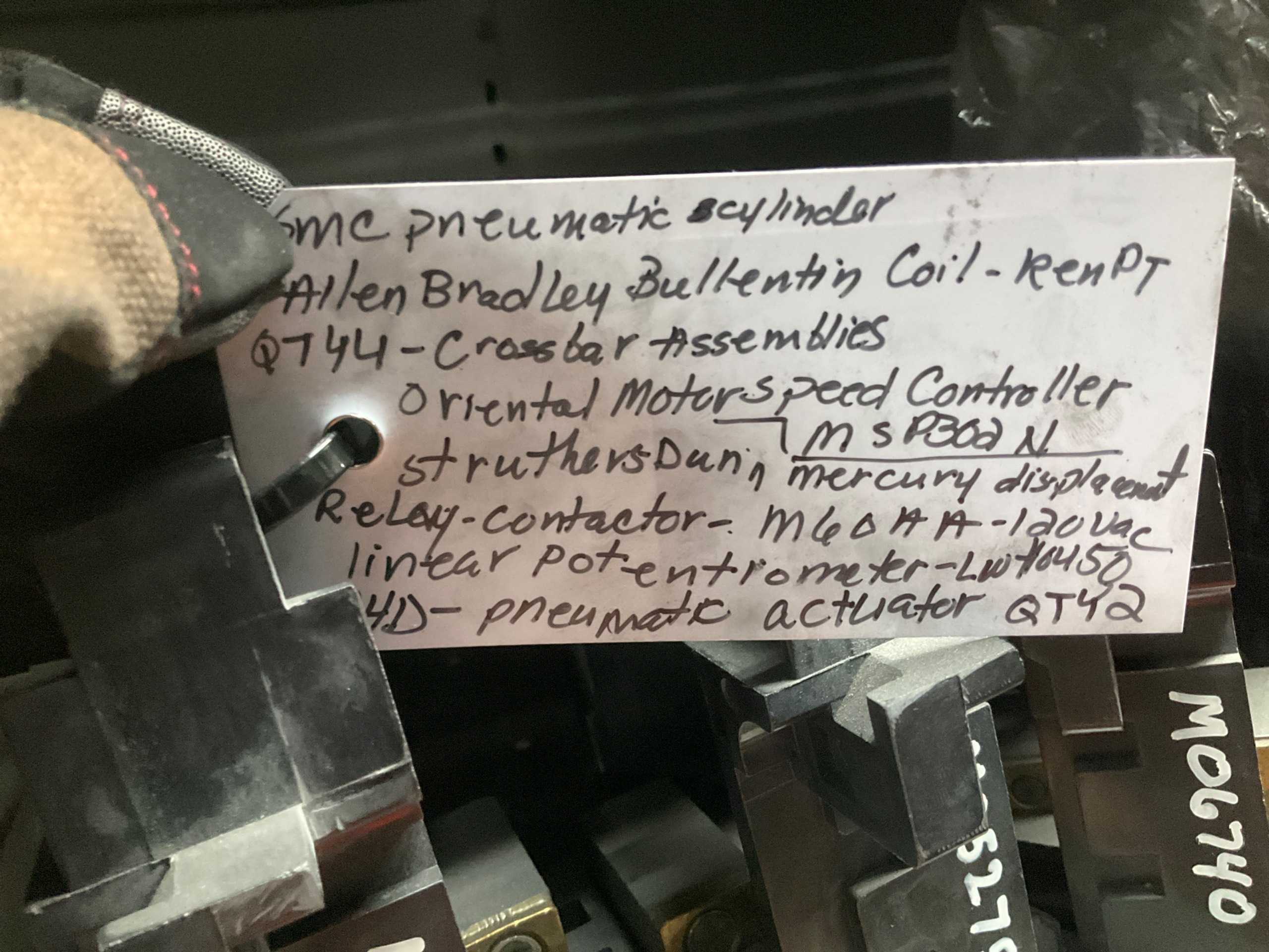 BULK QTY OF INDUSTRIAL PARTS - INDUSTRIAL PARTS