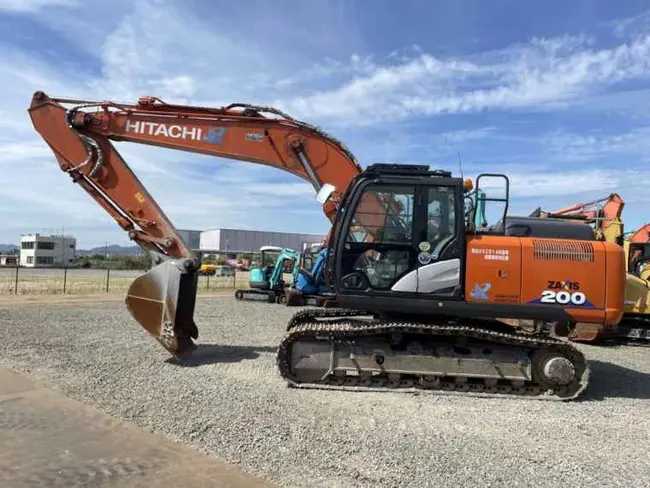 2019 HITACHI ZX200-6 CRAWLER EXCAVATOR - undefined