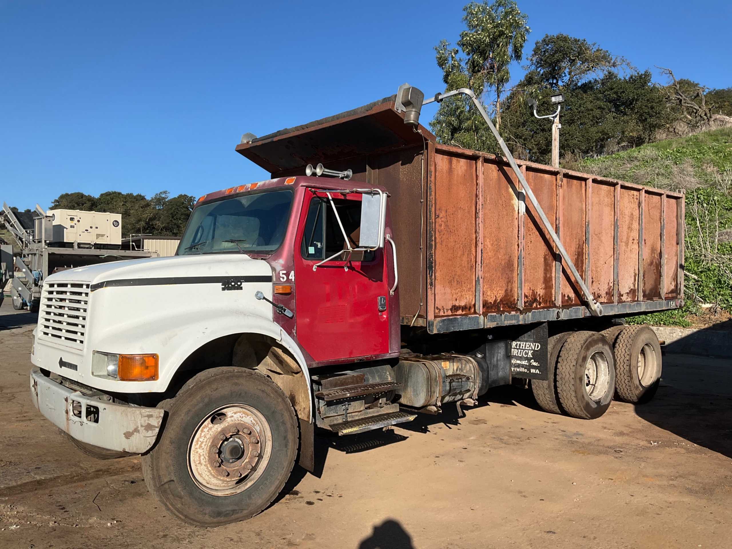 1997 INTERNATIONAL 4900 6X4 DUMP TRUCK - DUMP TRUCKS