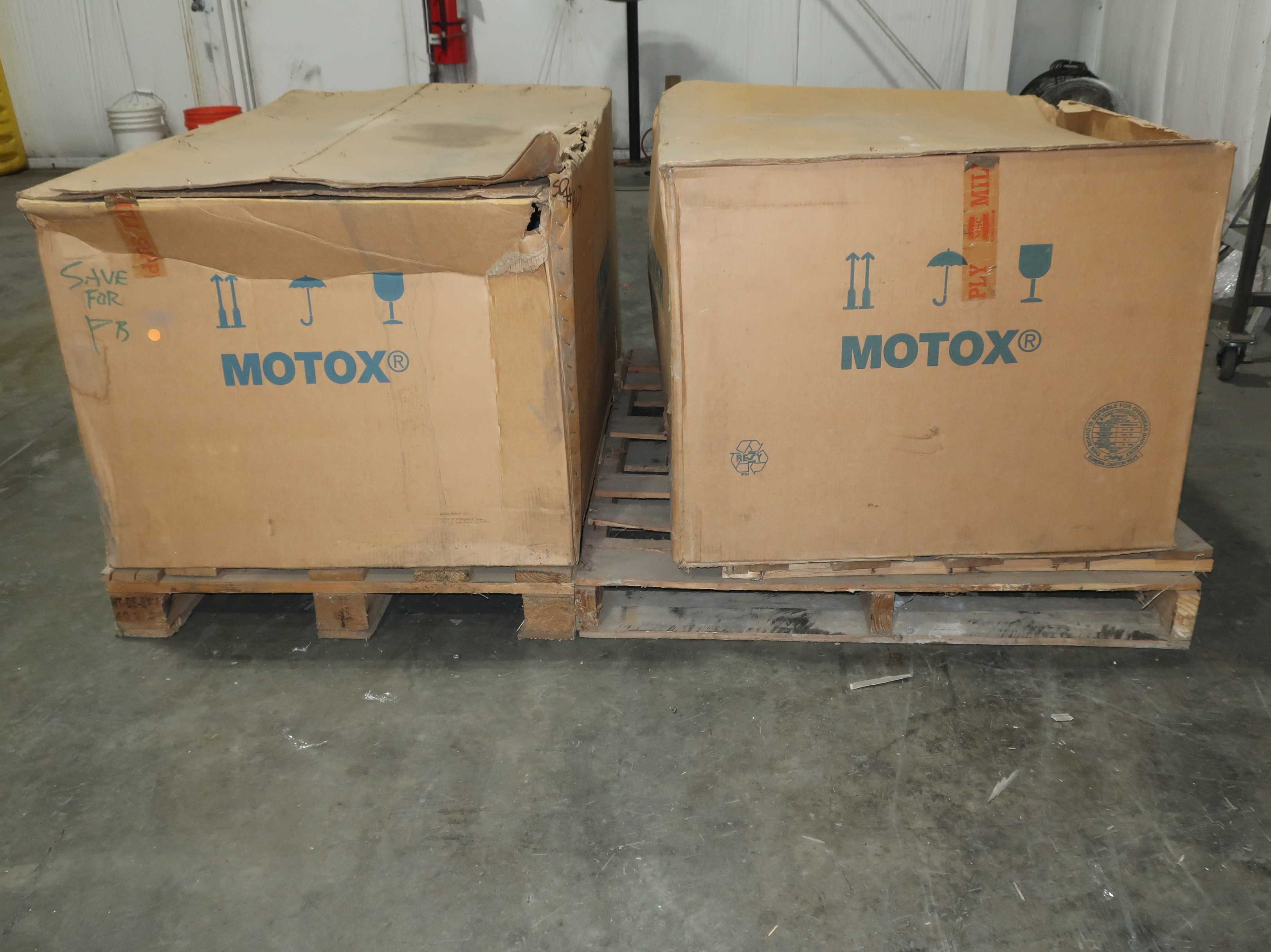 LOT OF 2 FLENDER CFW250 GEARDRIVES