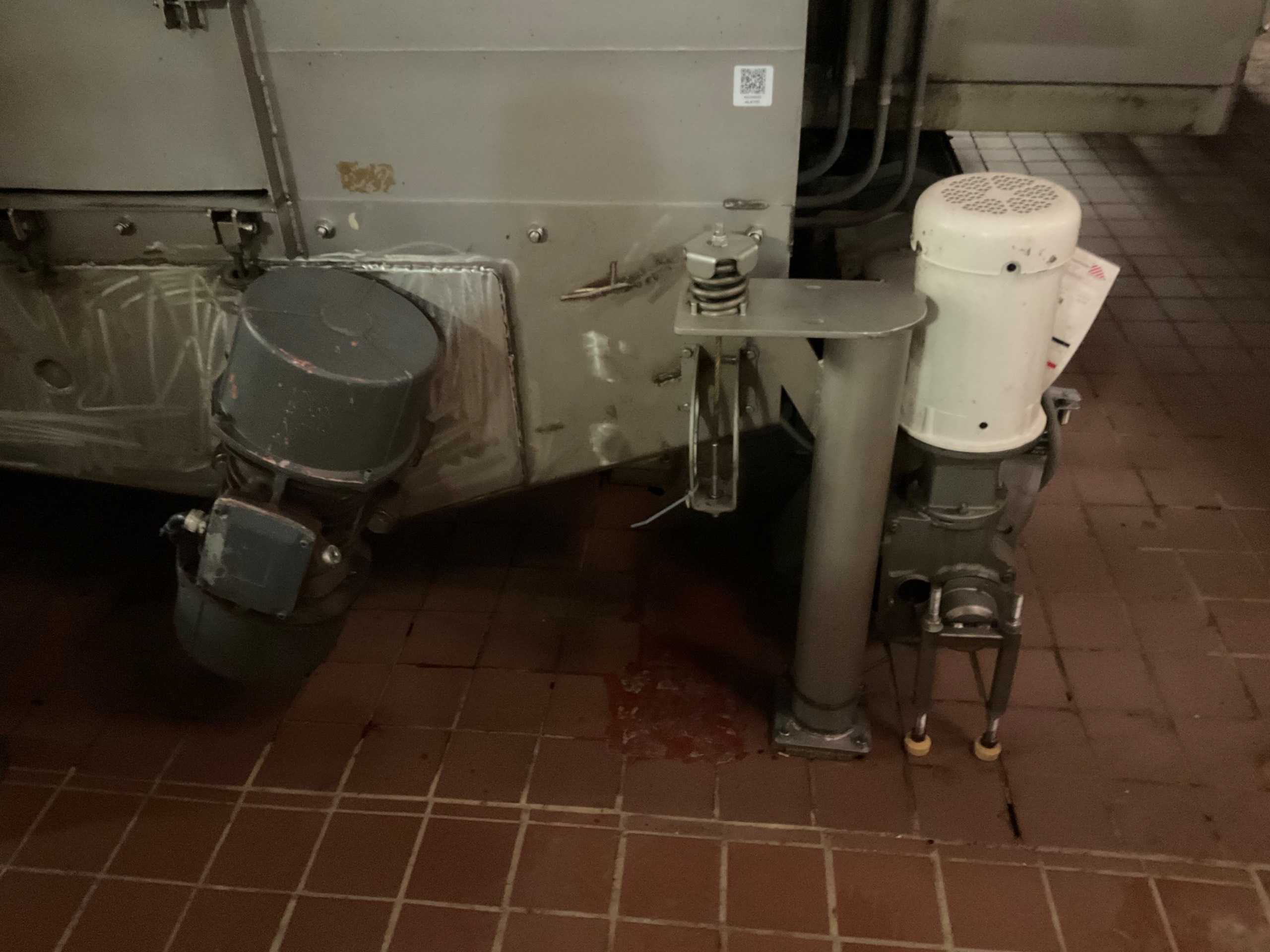 DRYER VIBRATING CONVEYOR - CONVEYORS