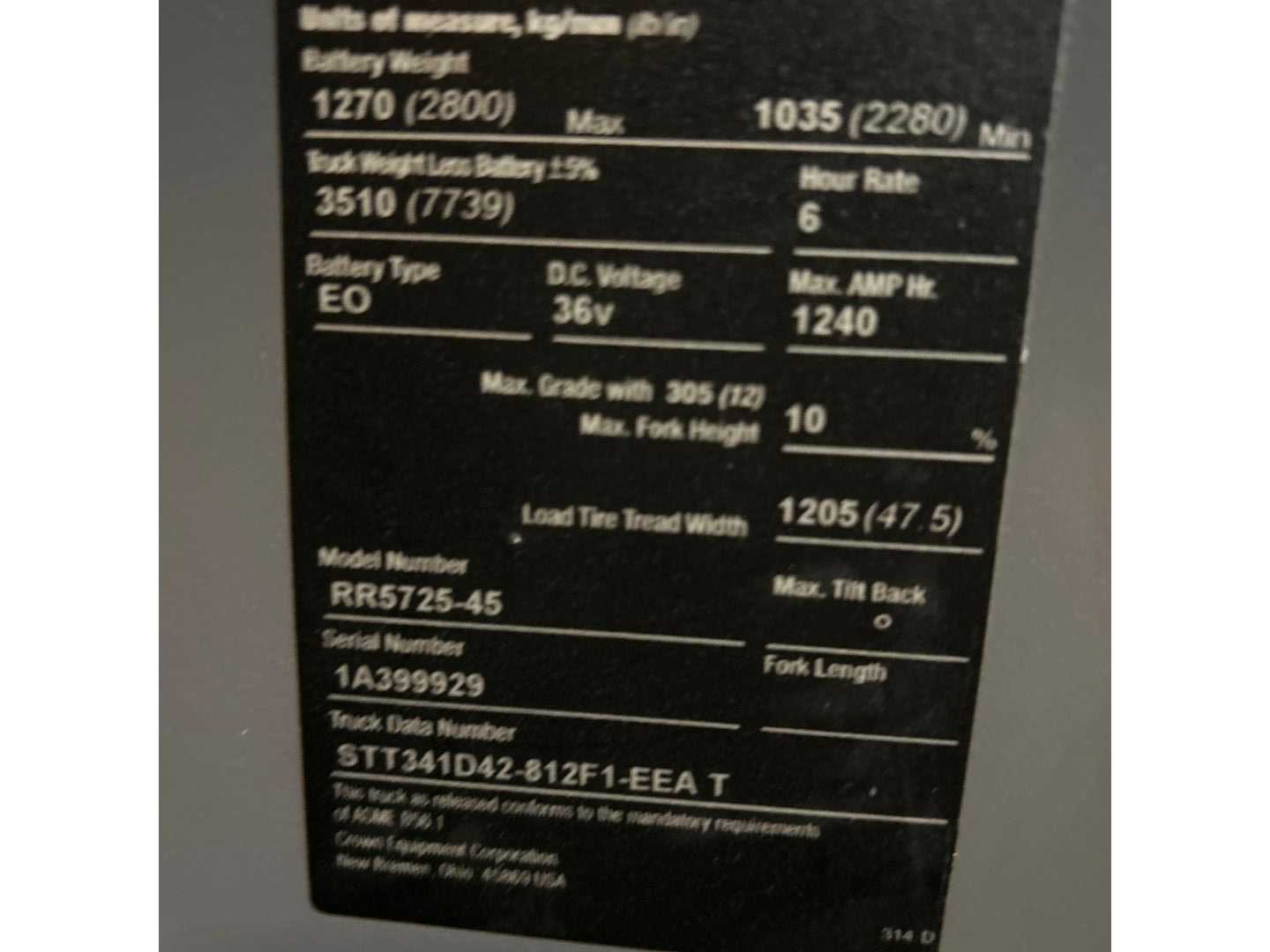 CROWN RR5725-45 REACH TRUCK - REACH TRUCKS