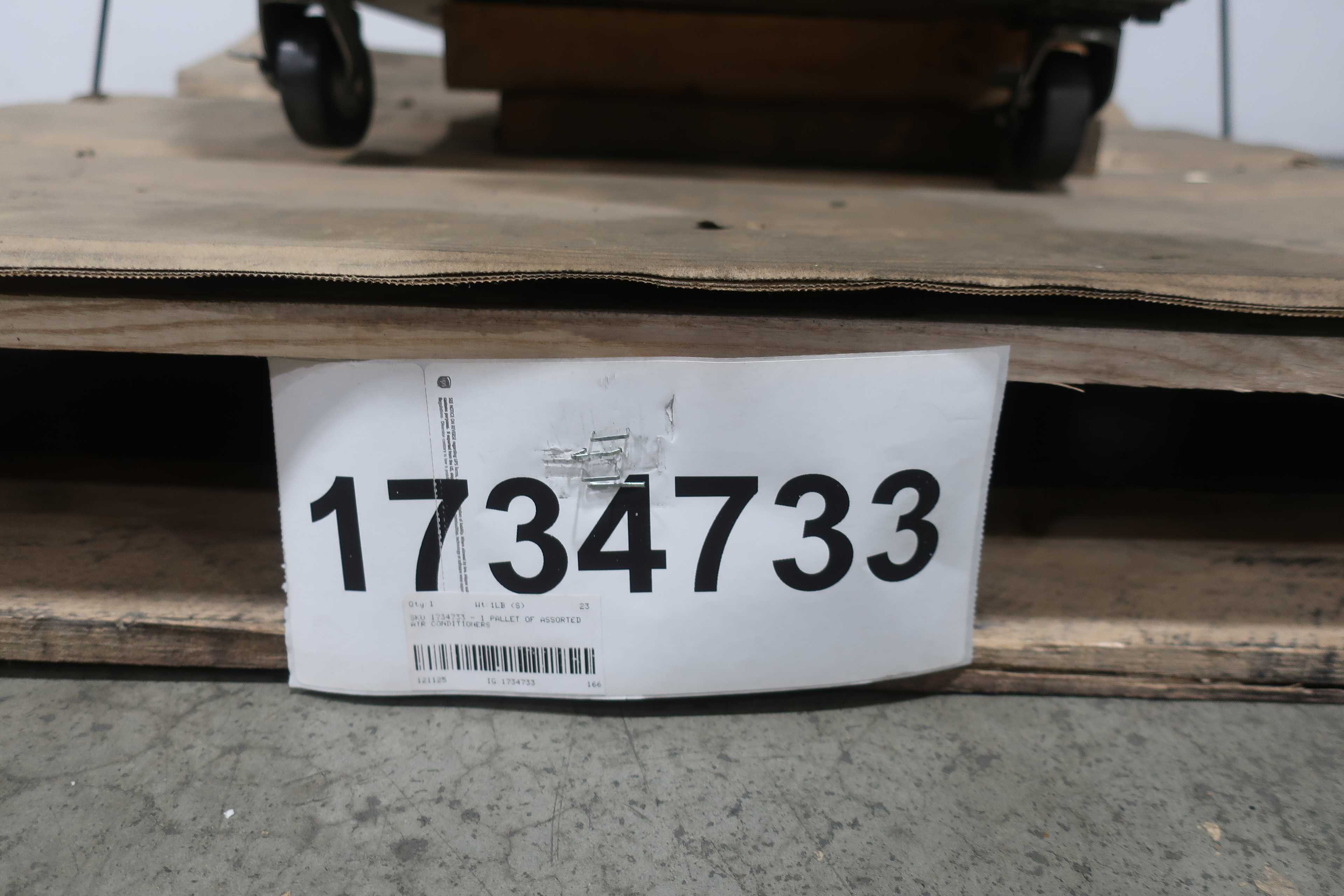 SKU 1734733 - 1 PALLET OF A MOVINGCOOL GX484000-3 AIR CONDITIONER - AIR CONDITIONER