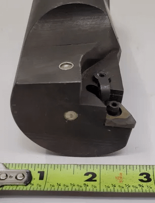 CARBOLOY 4096551-046/TD-76523 END MILL TOOL HOLDER CAT 40 (9” OAL, 6.25” PROJ, 2.5” BODY DIA) - MACHINE TOOLING