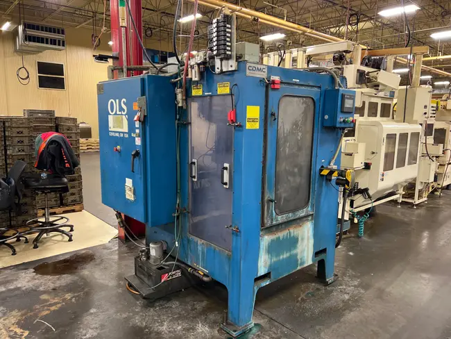 2003 CDMC 2800-3B/W DEBURRING MACHINE - undefined