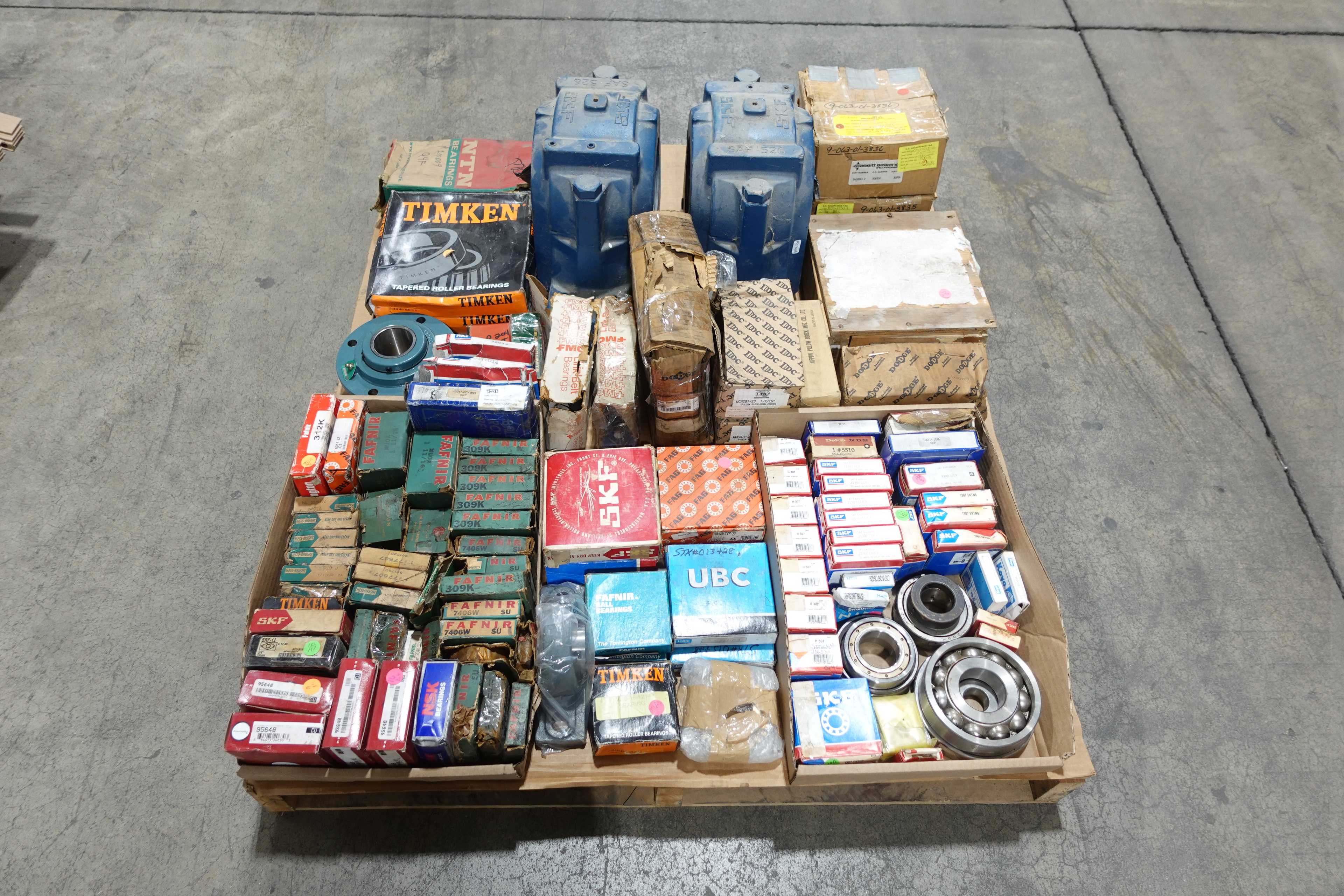 PALLET OF ASSORTED BEARINGS - BEARINGS