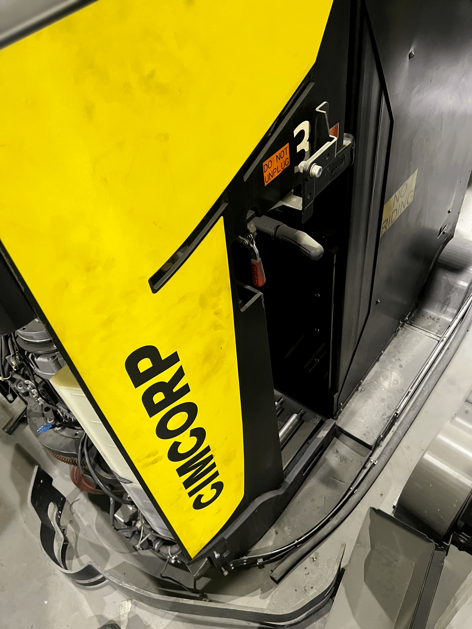 2015 ROCLA AWT15 AUTOMATED GUIDED VEHICLE - MATERIAL HANDLING EQUIPMENT