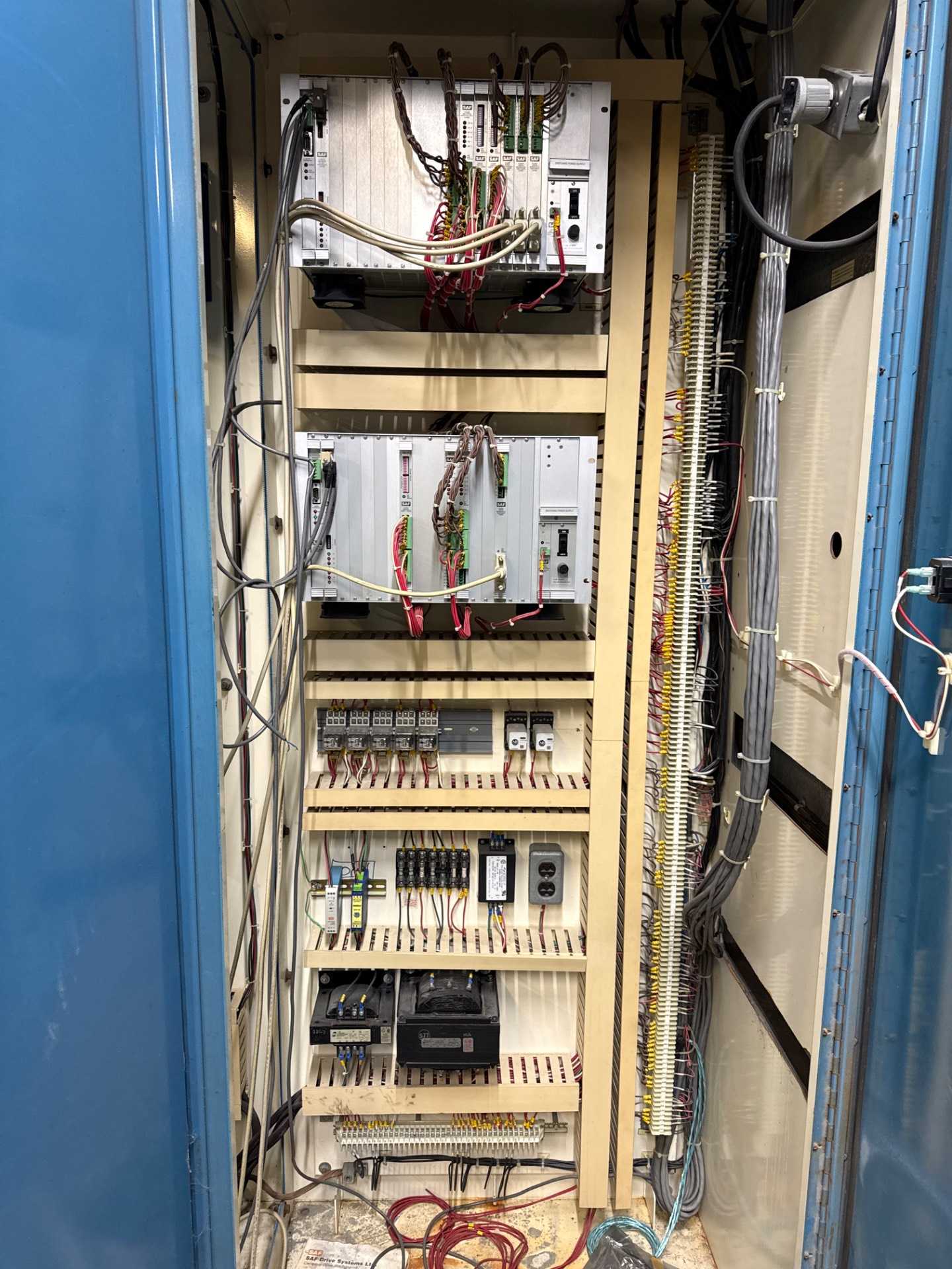 BULK QTY OF SAF DC MOTOR CONTROL CENTER 380V, 3PH, 663A, 345VDC - DC DRIVES