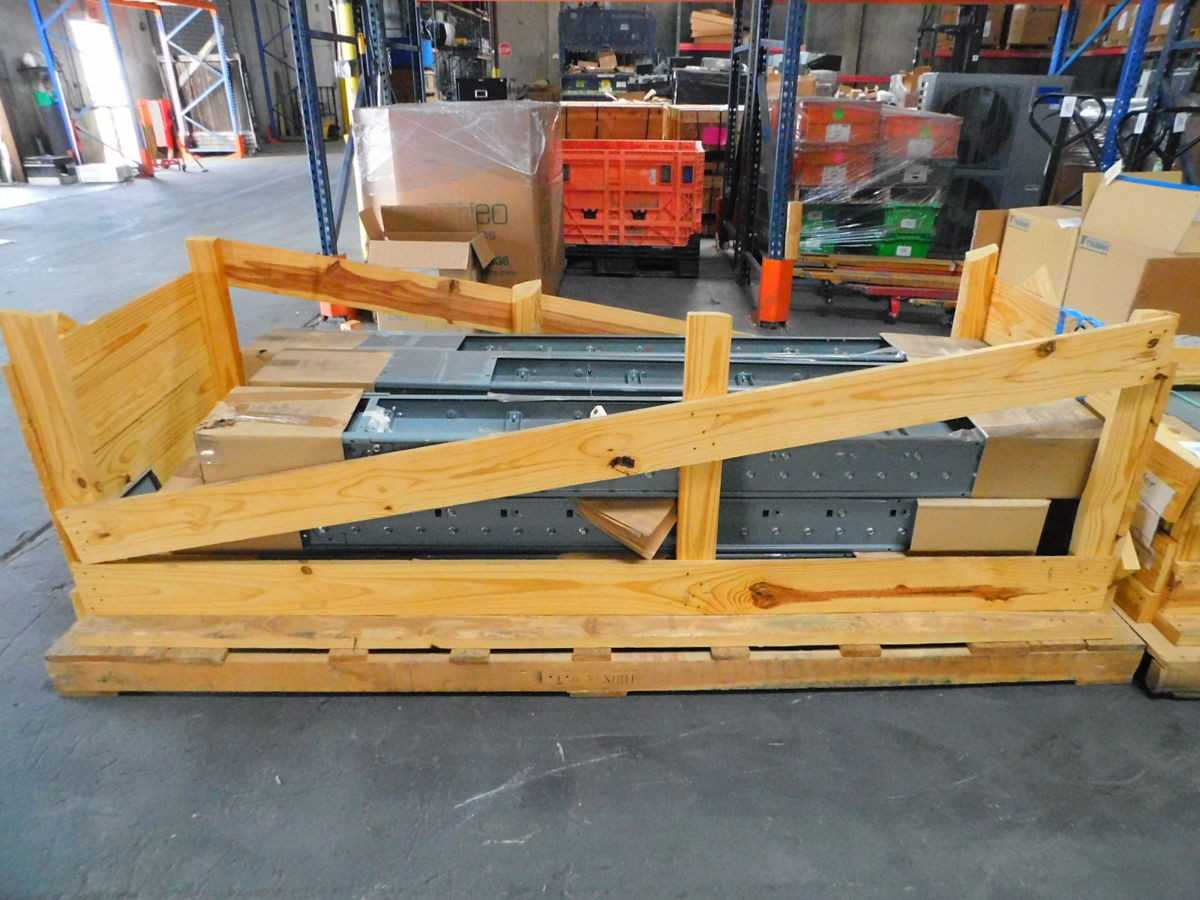 LOT OF 9 SQUARE D AFH2316G6STM I-LINE II FEEDER ALUMINUM BUSWAY 600V, 1600A, 3P3W,6FT. - BUSWAY