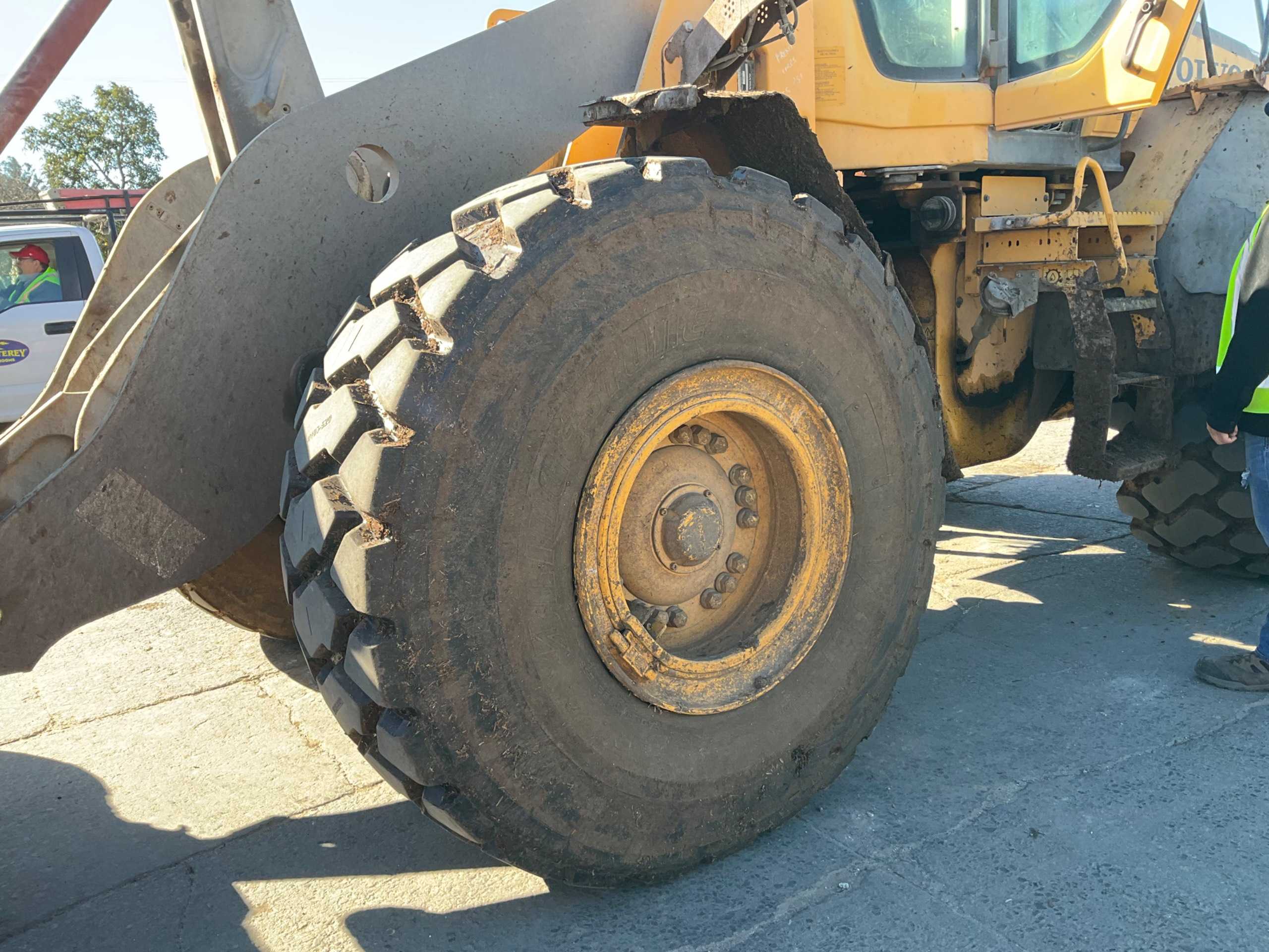 VOLVO L120F WHEEL LOADER - WHEEL LOADER