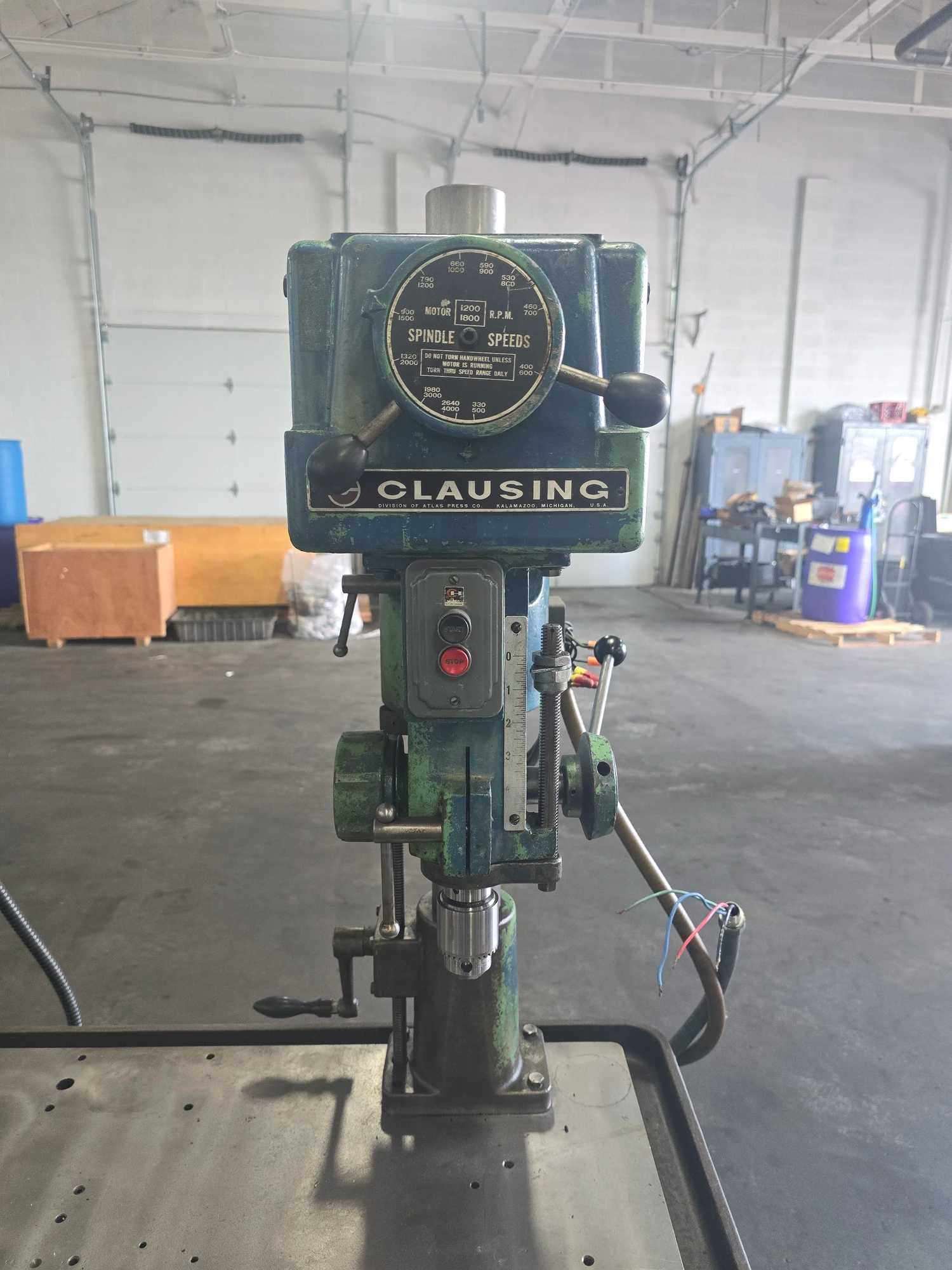 CLAUSING 1666 DUAL SPINDLE DRILL PRESS ON PRODUCTION TABLE - UPRIGHT DRILL PRESSES