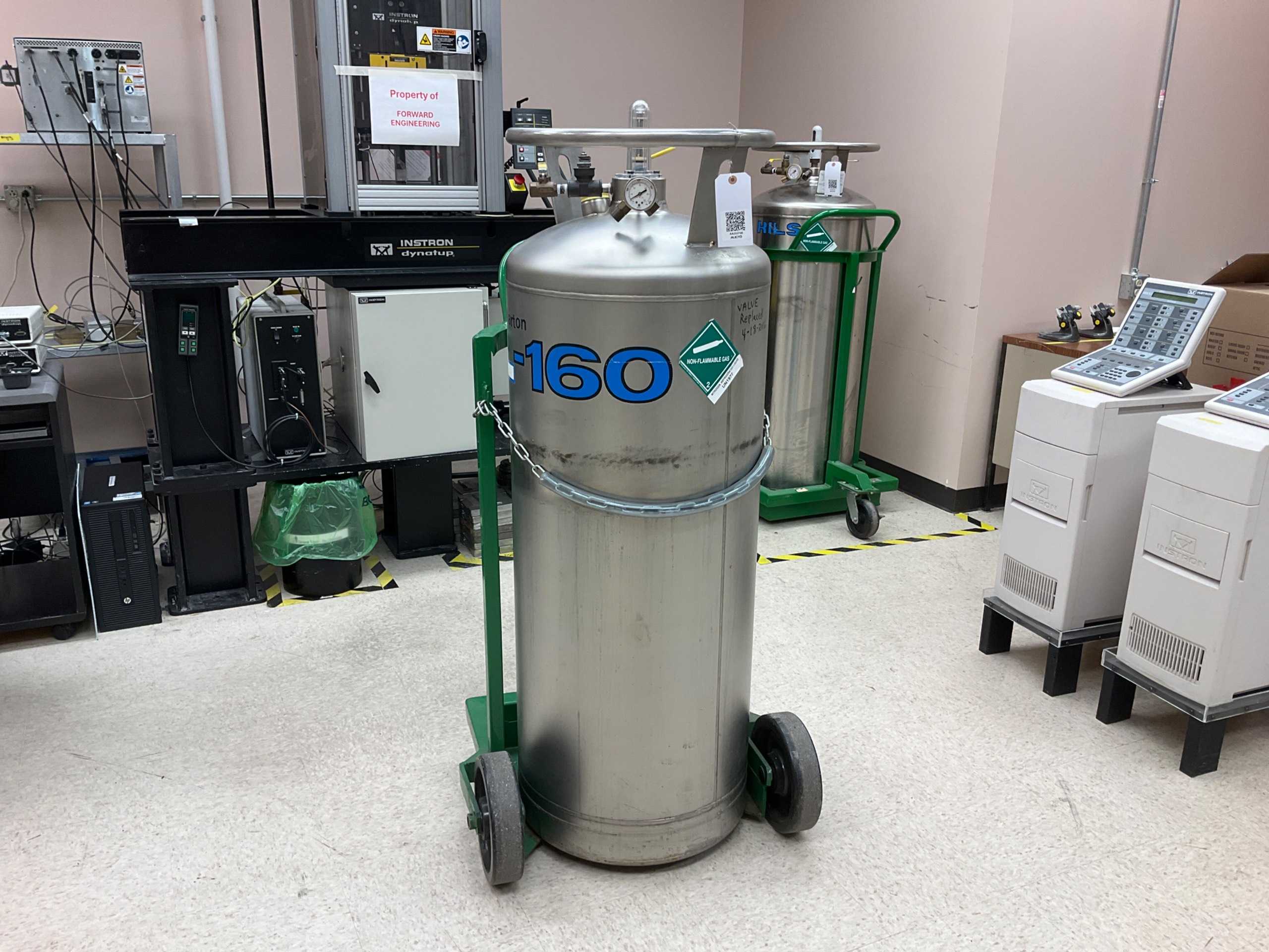 TAYLOR WHARTON XL-160 LIQUID NITROGEN TANK - LAB AND SCIENTIFIC EQUIPMENT