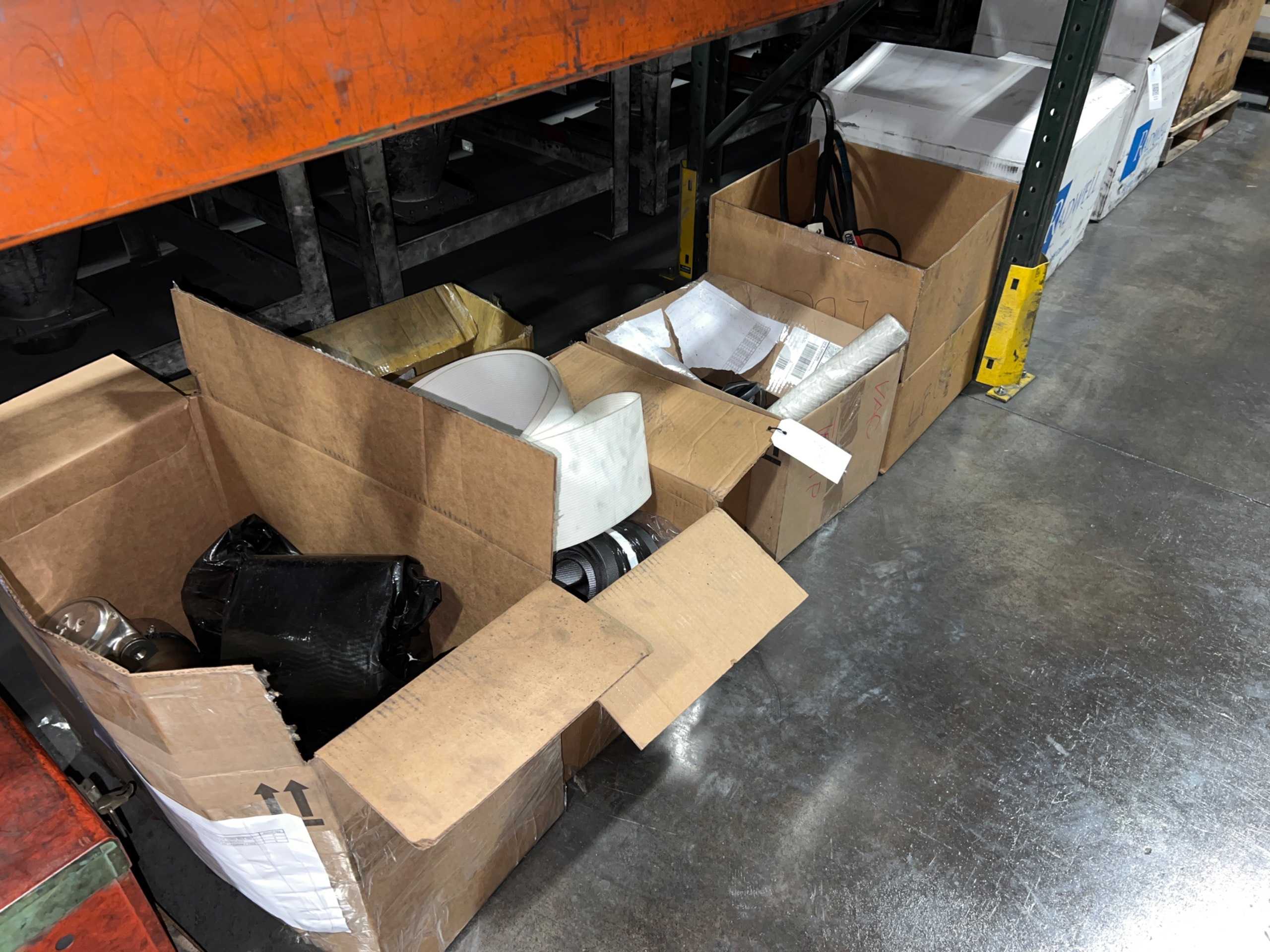 BULK QTY OF INDUSTRIAL PARTS - INDUSTRIAL PARTS