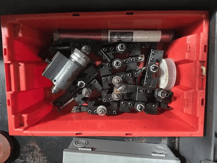 WEBB ENGINE LATHE 18X40, 18" SWG, 40" CTRS, 50-1850 RPM, 440V 3PH - MANUAL LATHES