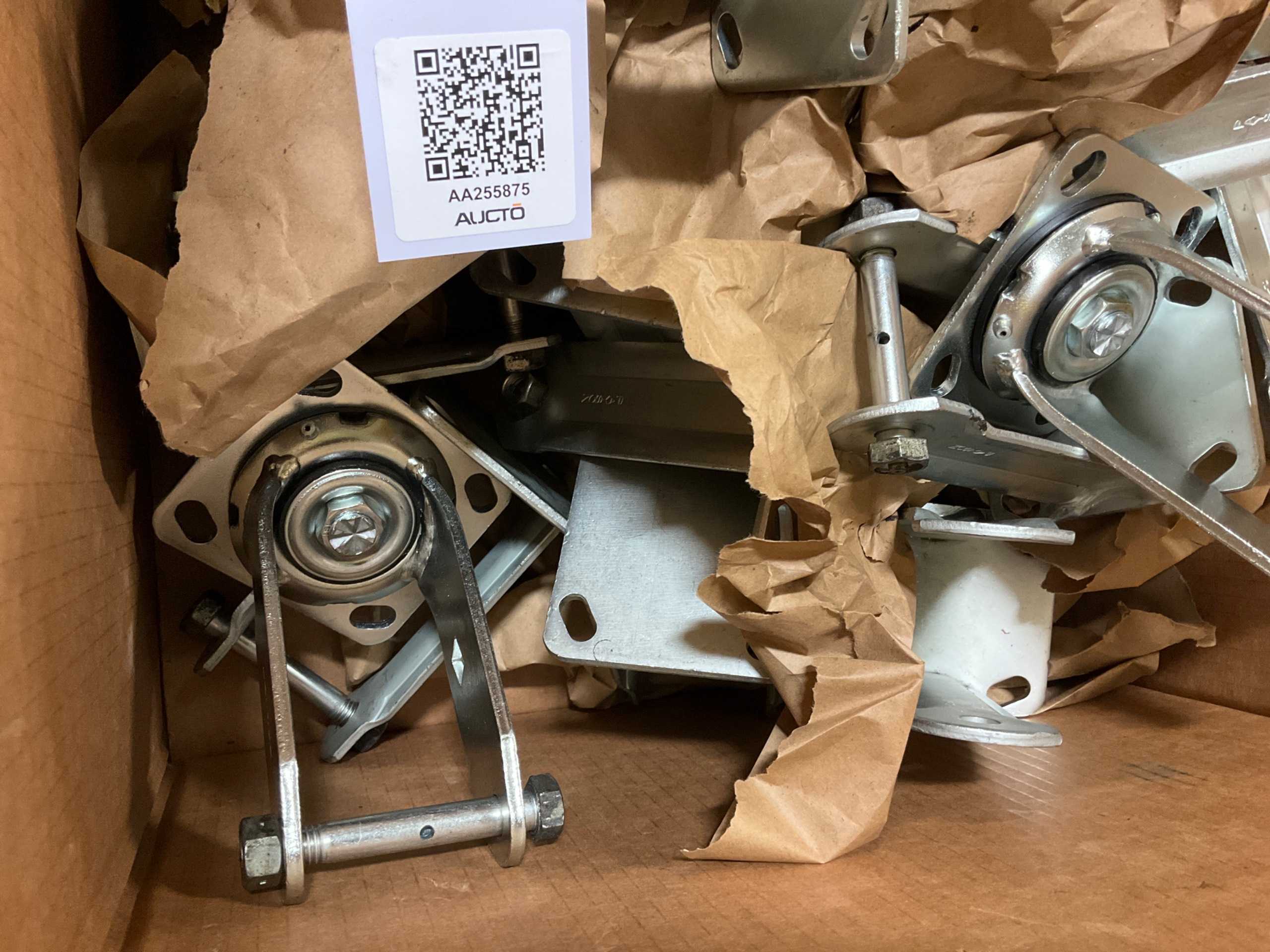 BULK QTY OF INDUSTRIAL PARTS - INDUSTRIAL PARTS