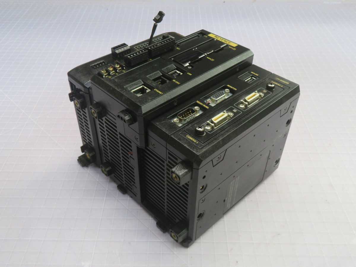 KEYENCE CV-X252FP, CONTROLS PLCS, MULTI-CORE VISION, ETHERNET, USB, RS-232C, DIO, 24 VDC POWER - AUTOMATION & CONTROLS