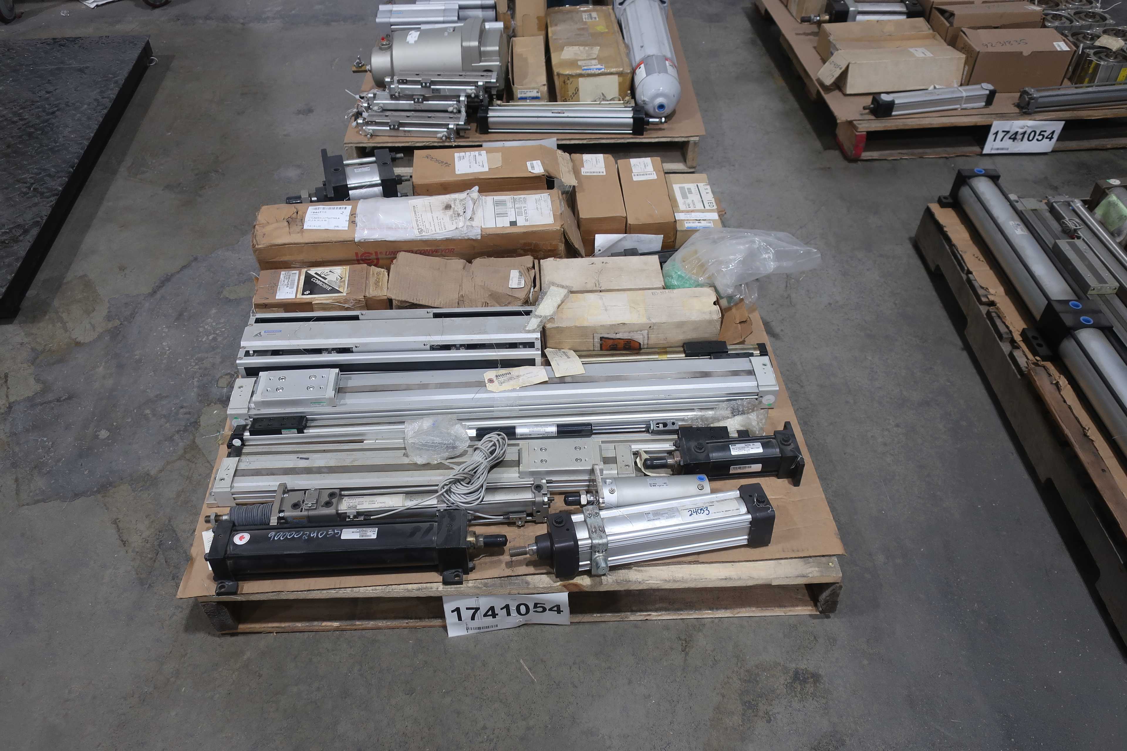 SKU 1741054 - 4 PALLETS OF ASSORTED PNEUMATIC REPLACEMENT PARTS - PNEUMATIC PARTS