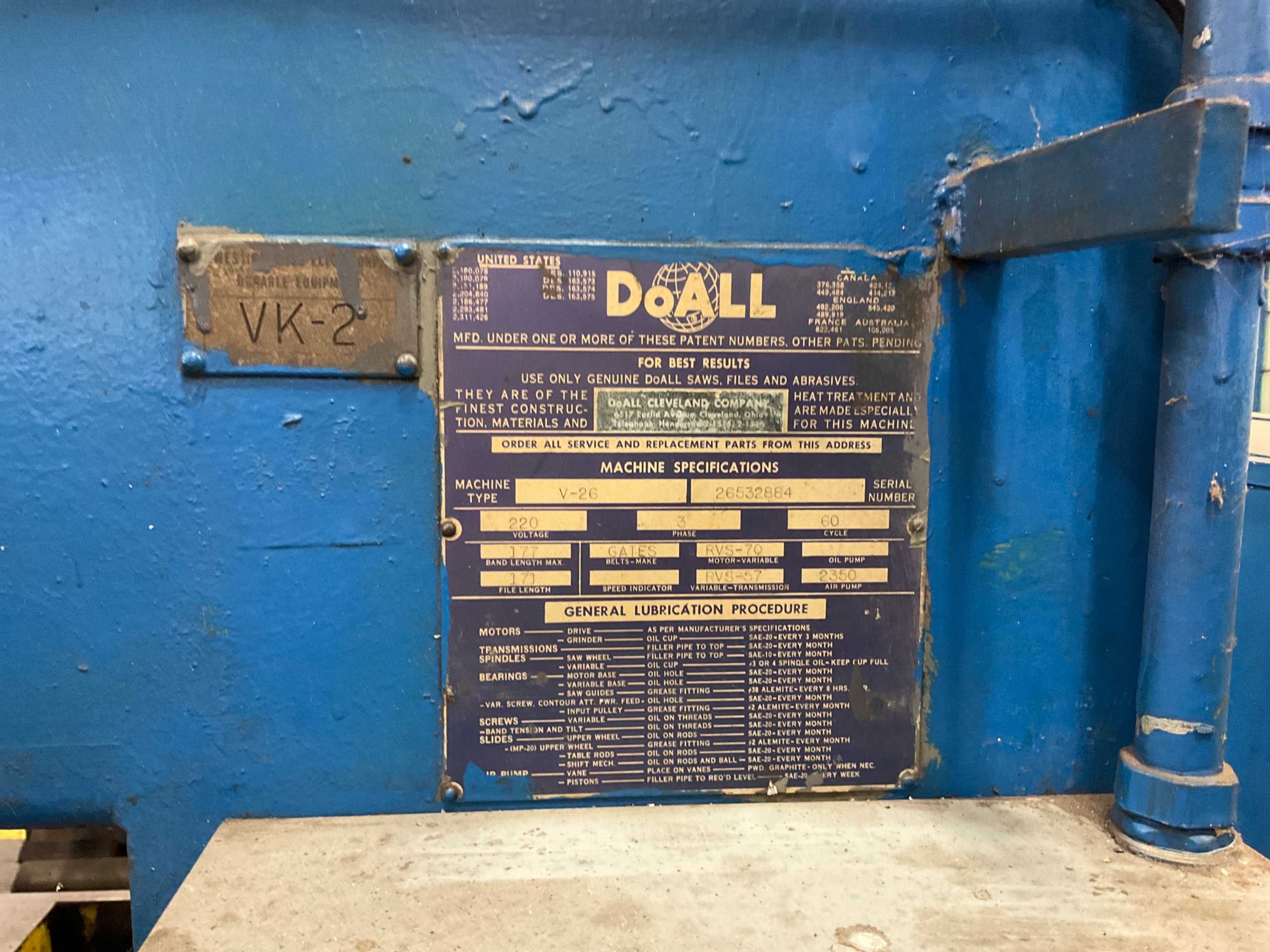 DOALL V-26 VERTICAL BAND SAW - VERTICAL BAND SAWS