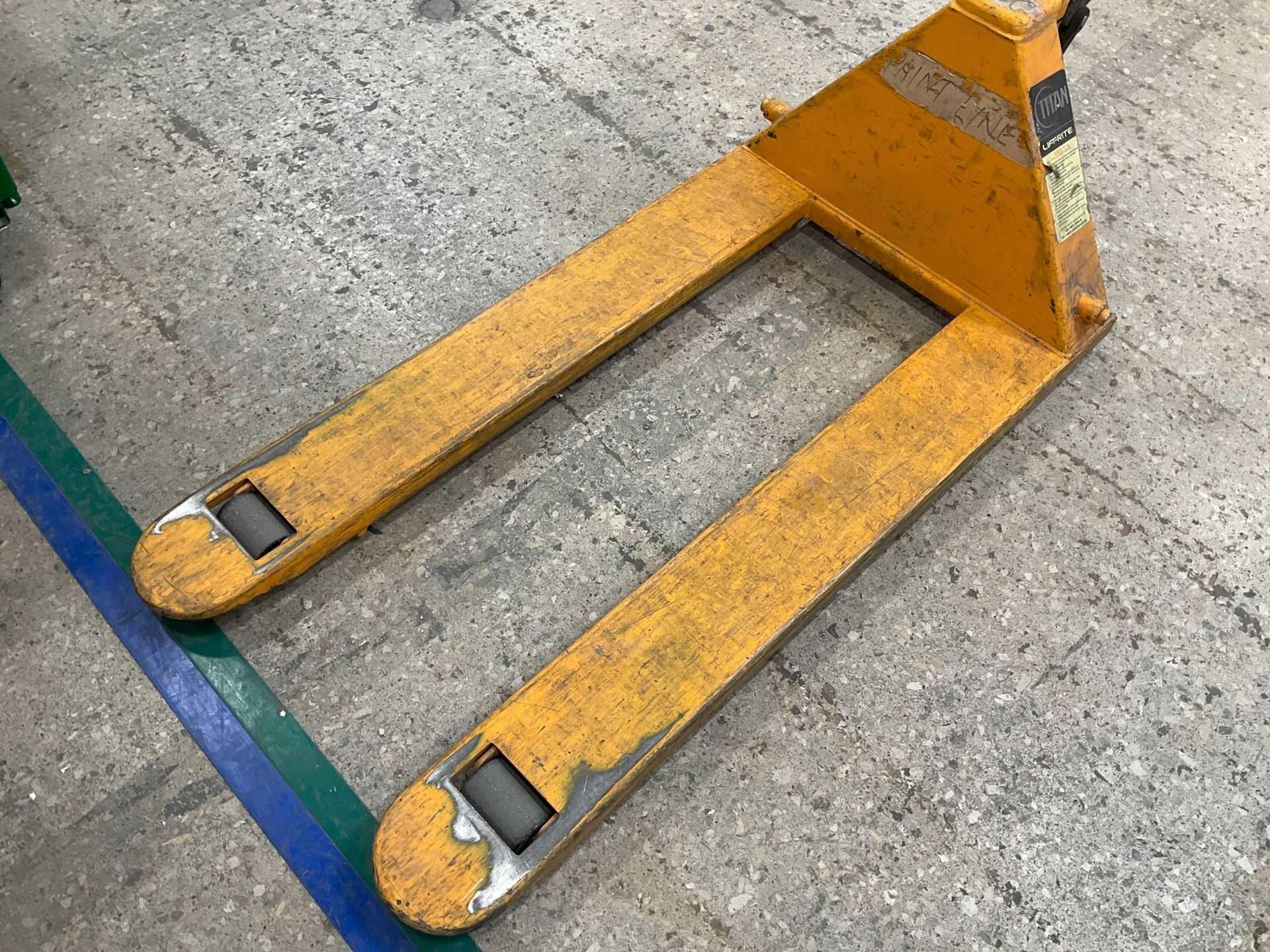 BULK QTY OF PALLET JACK - MANUAL PALLET JACKS