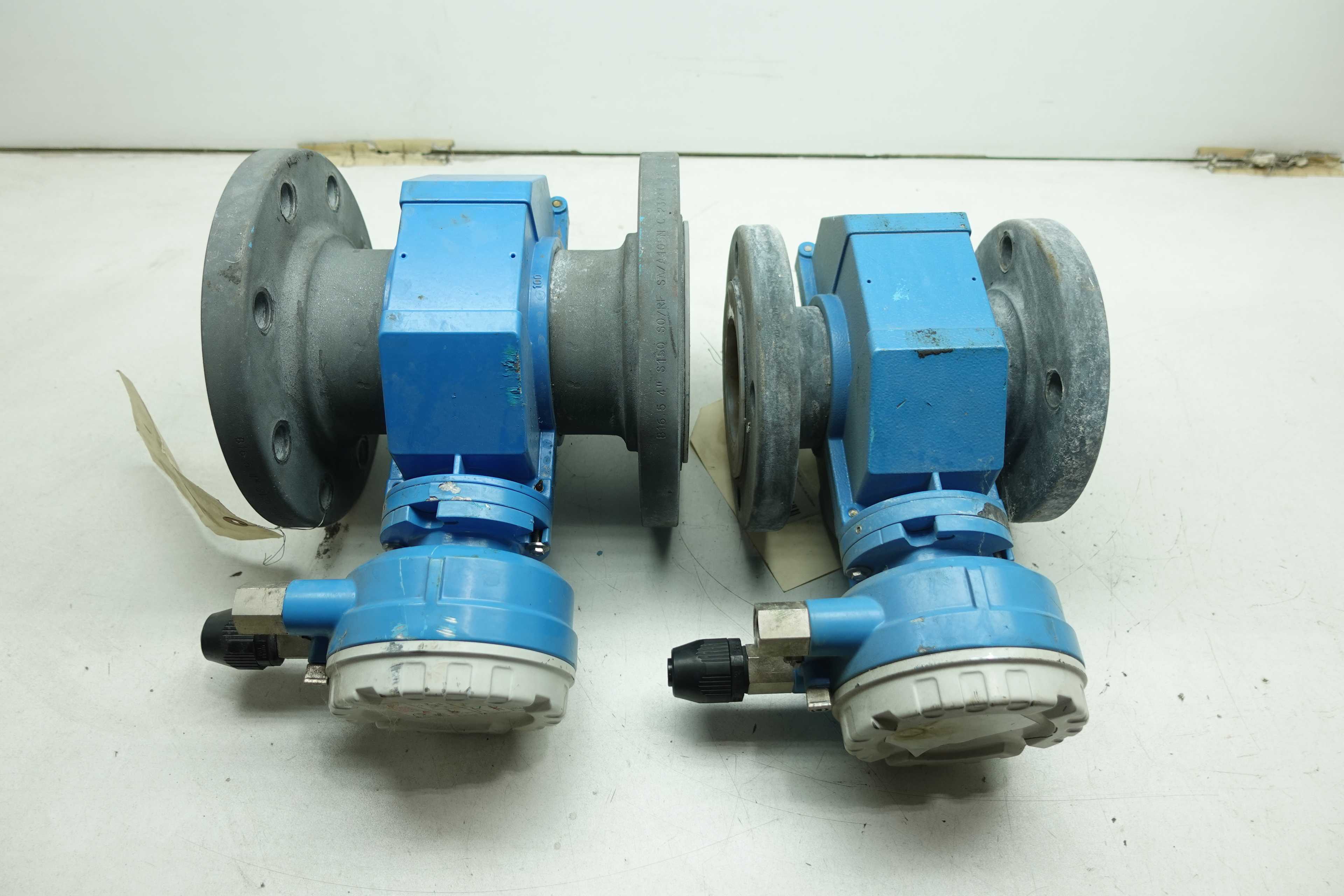 SKU 1752096 - LOT OF 2 ENDRESS HAUSER FLOW METERS - FLOW METER