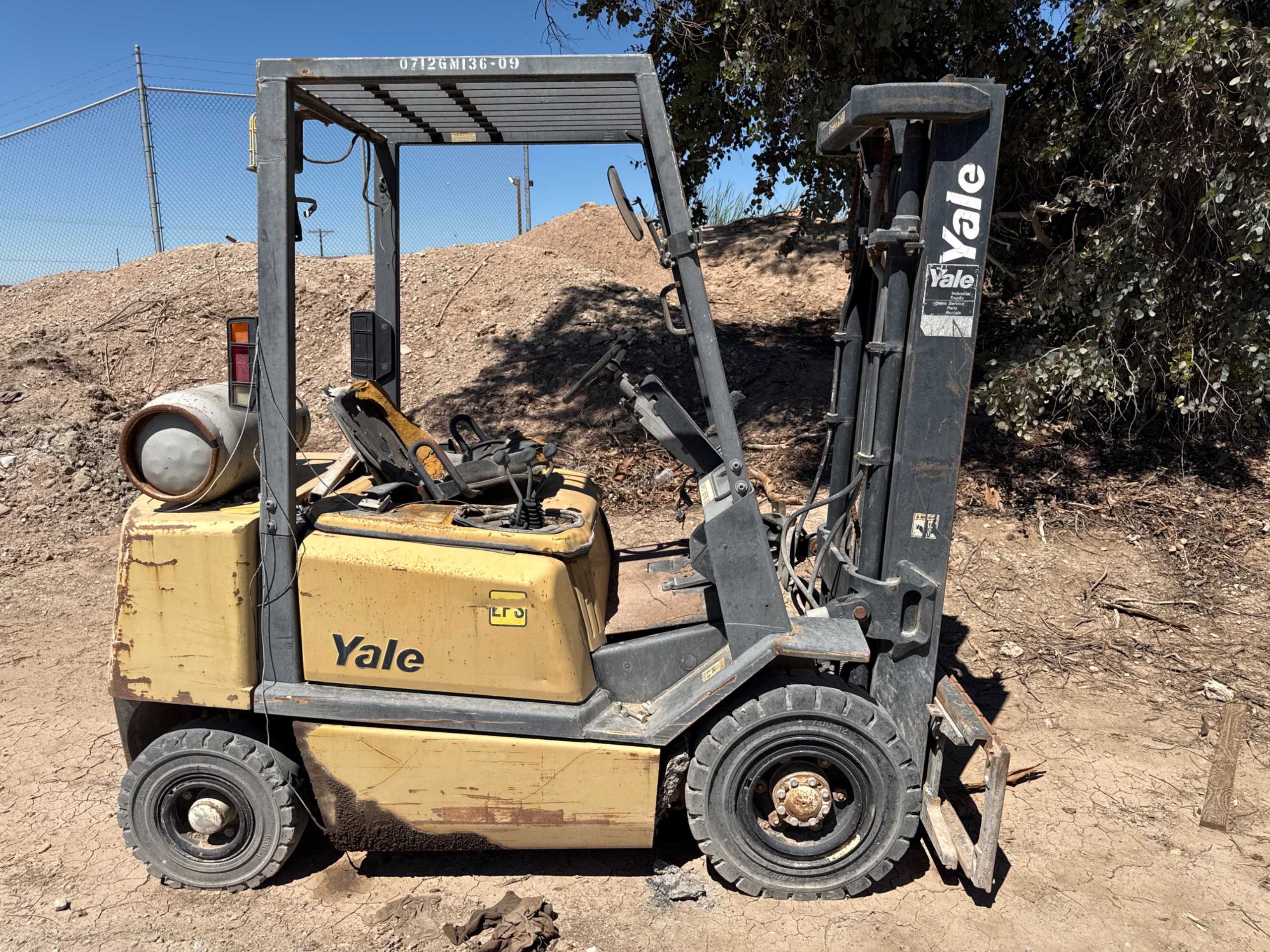 YALE GLP050TG SIT-DOWN FORKLIFT - SIT-DOWN FORKLIFT