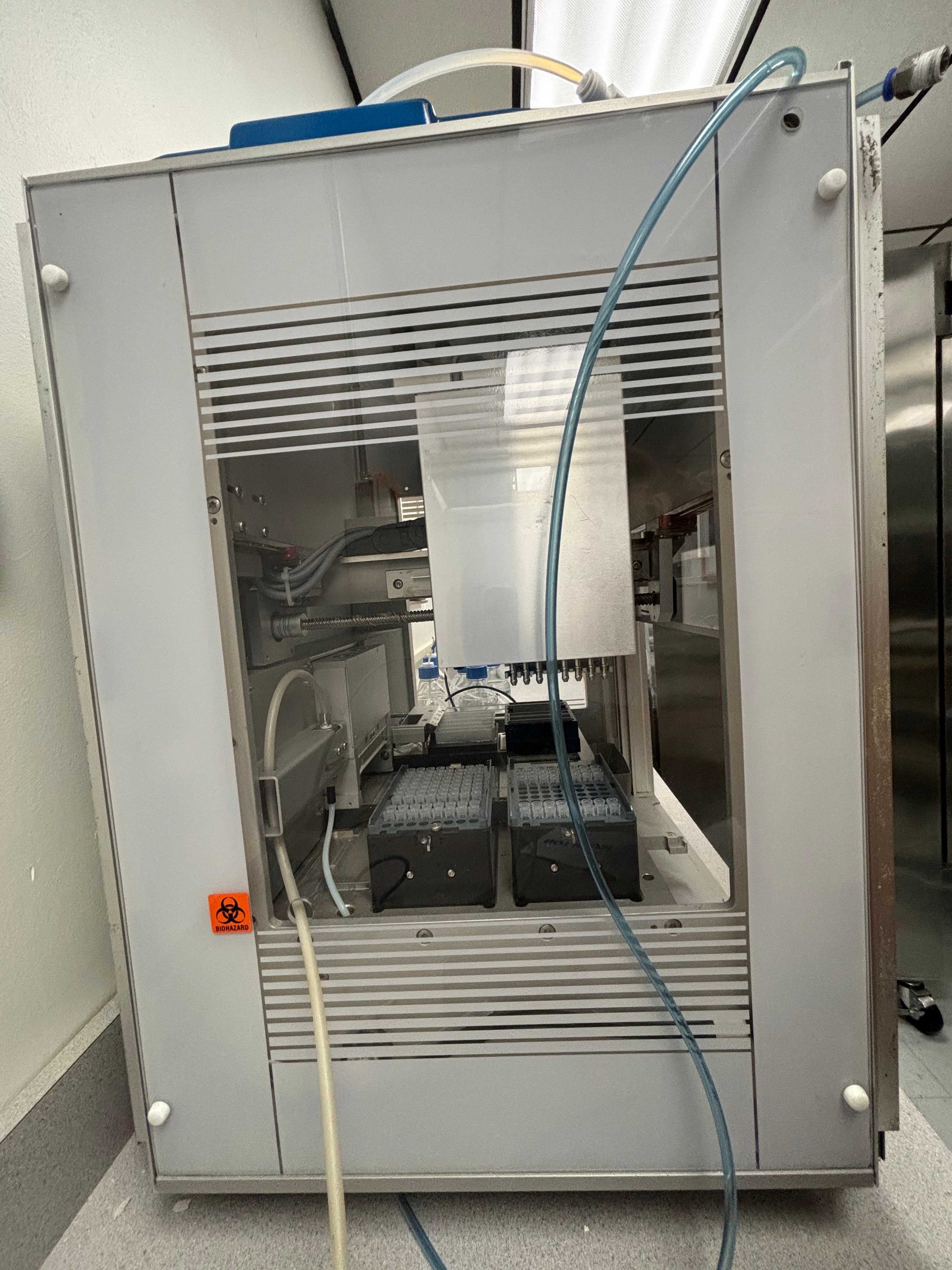 BIOTAGE EXTRAHERA HV-5000 LIQUID HANDLER - LAB EQUIPMENT