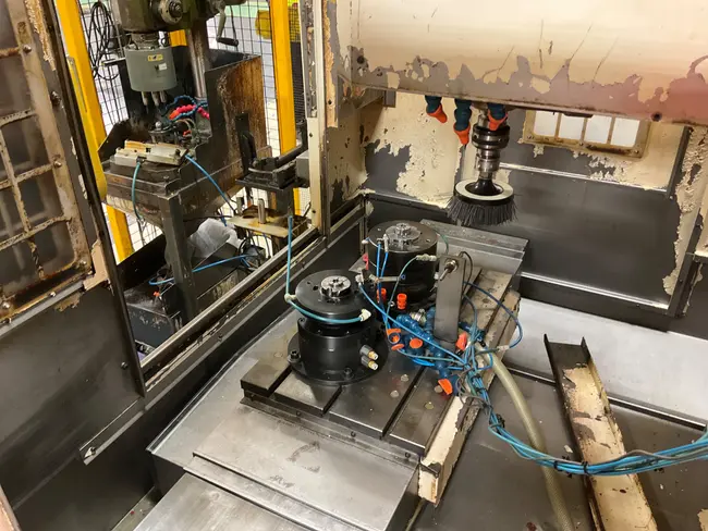 2003 TOYOSK TVT301S VERTICAL MACHINING CENTER - undefined