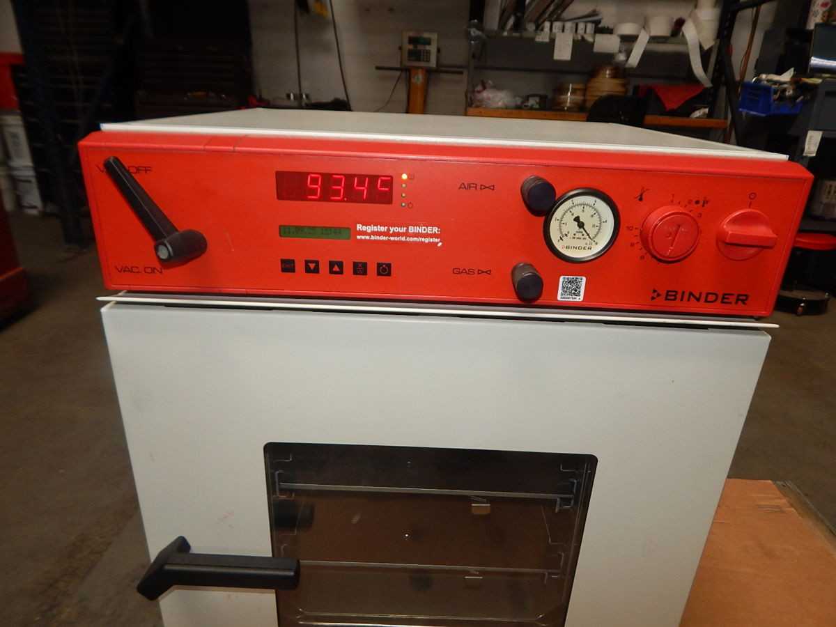 BINDER KBF 115 ICH ENVIRONMENTAL CHAMBER, 102 L VOL, 0-70°C TEMP, 10-80% RH, ICH VIS&UV-A ILLUM - PROCESS EQUIPMENT