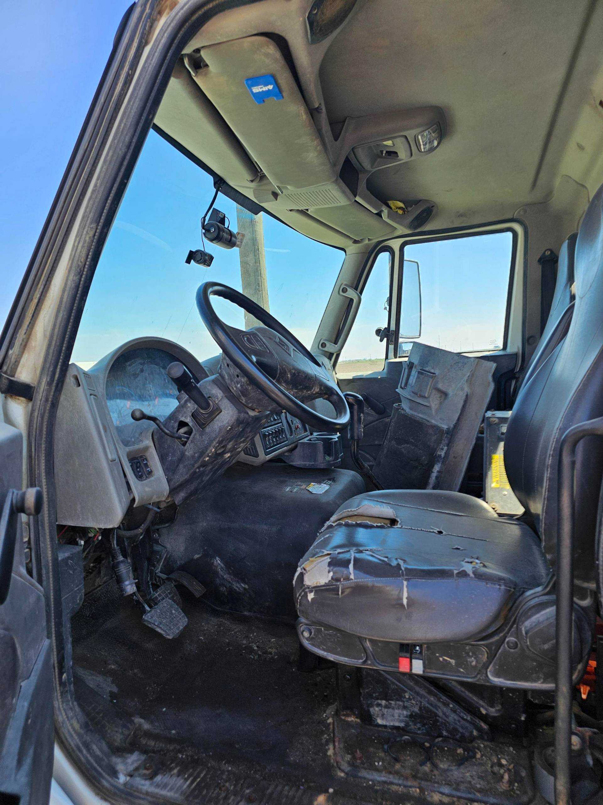 2012 INTERNATIONAL SF667 VACUUM TRUCK - VACUUM TRUCKS