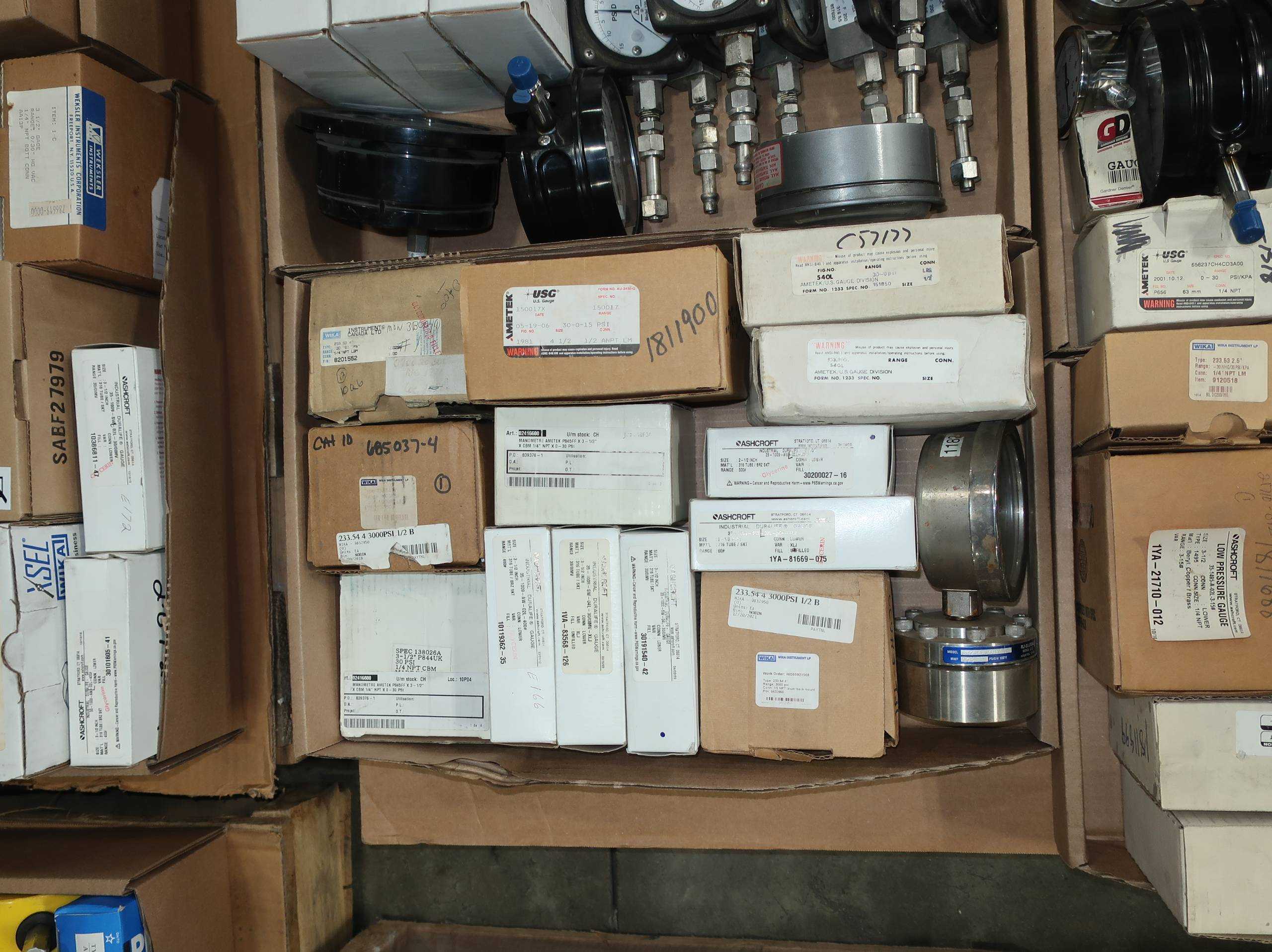 SKU 1760855 - 4 PALLETS OF ASSORTED PRESSURE GAUGES - INSTRUMENTATION