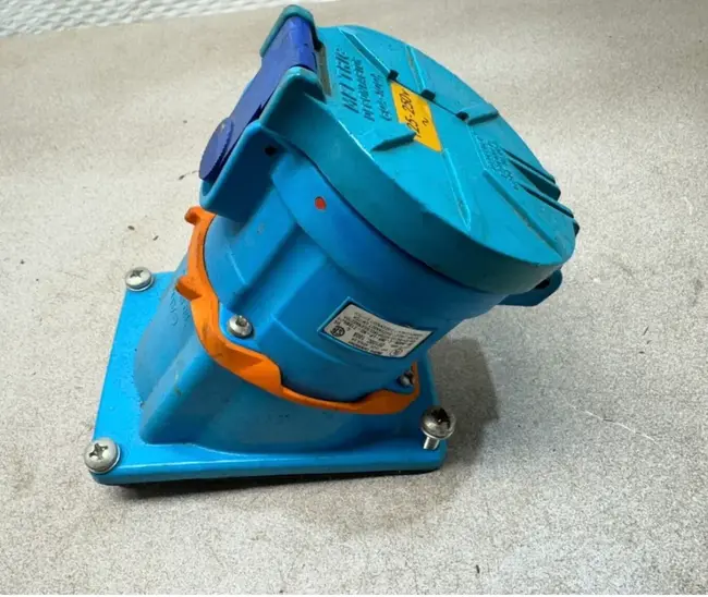 MELTRIC DS100C ELECTRICAL CONNECTOR - undefined