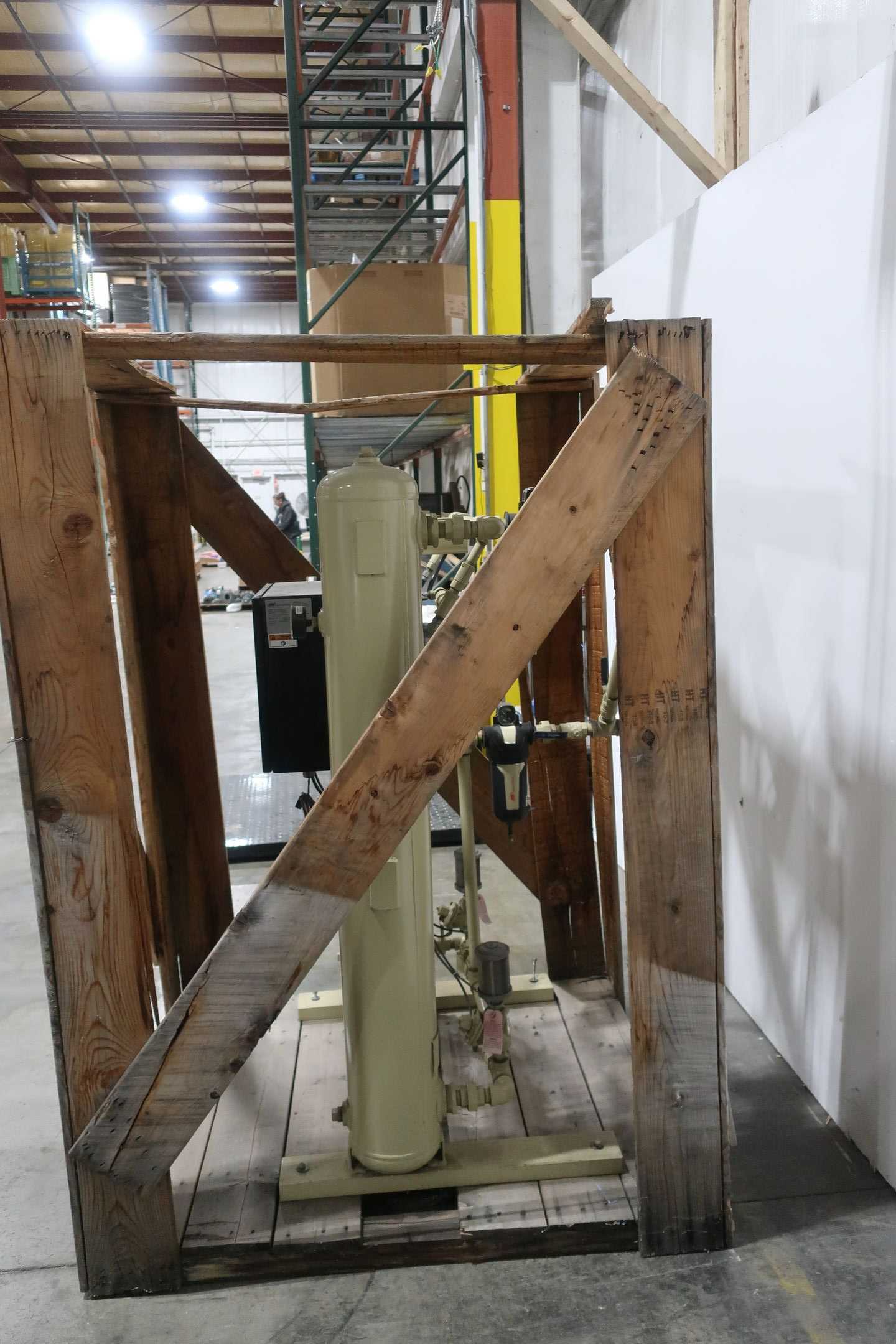 LOT OF 1 INGERSOLL RAND HEATLESS DESICCANT DRYER 23607724 - AIR DRYERS