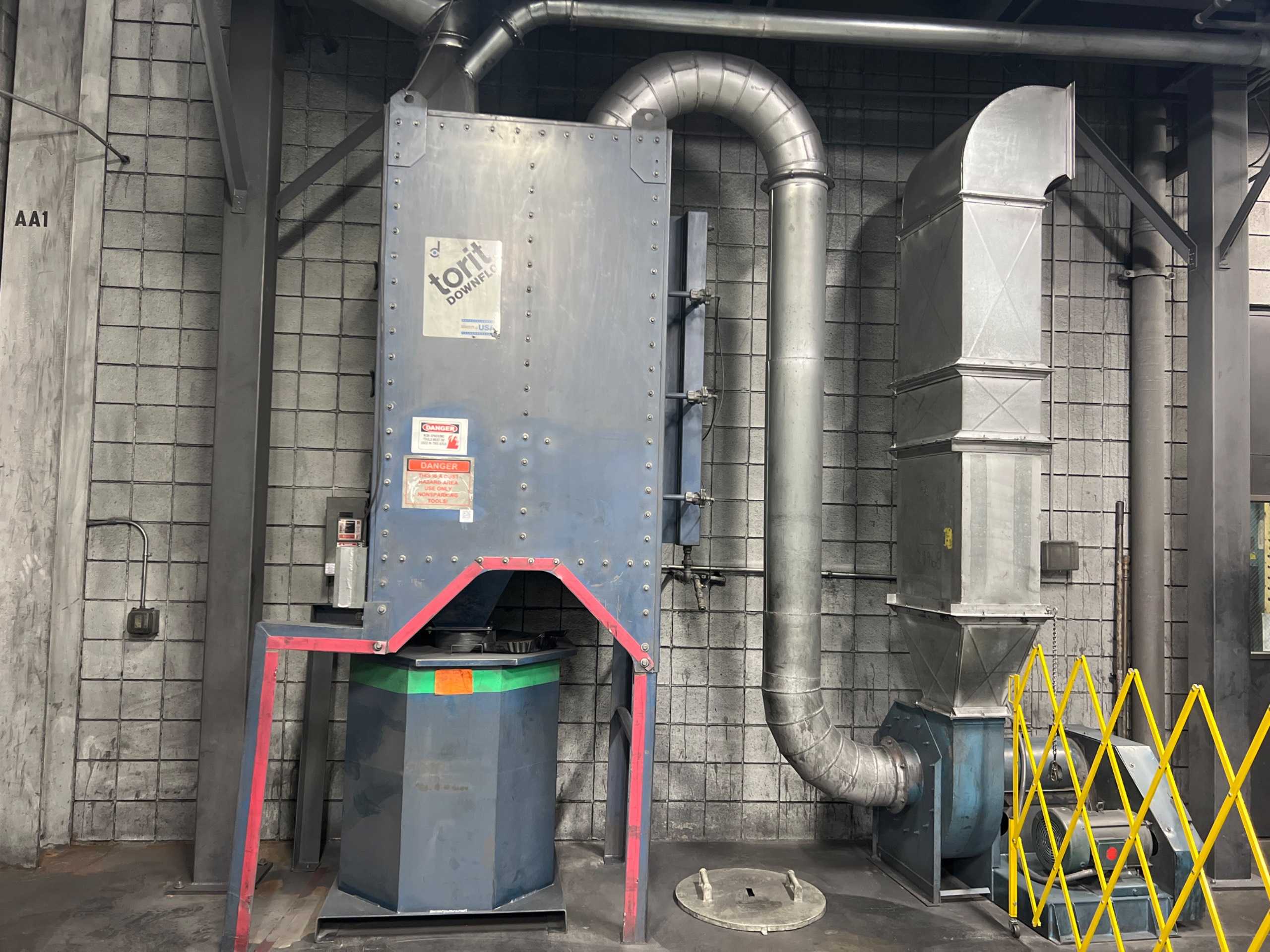 DONALDSON DUST COLLECTION SYSTEM - DUST COLLECTOR