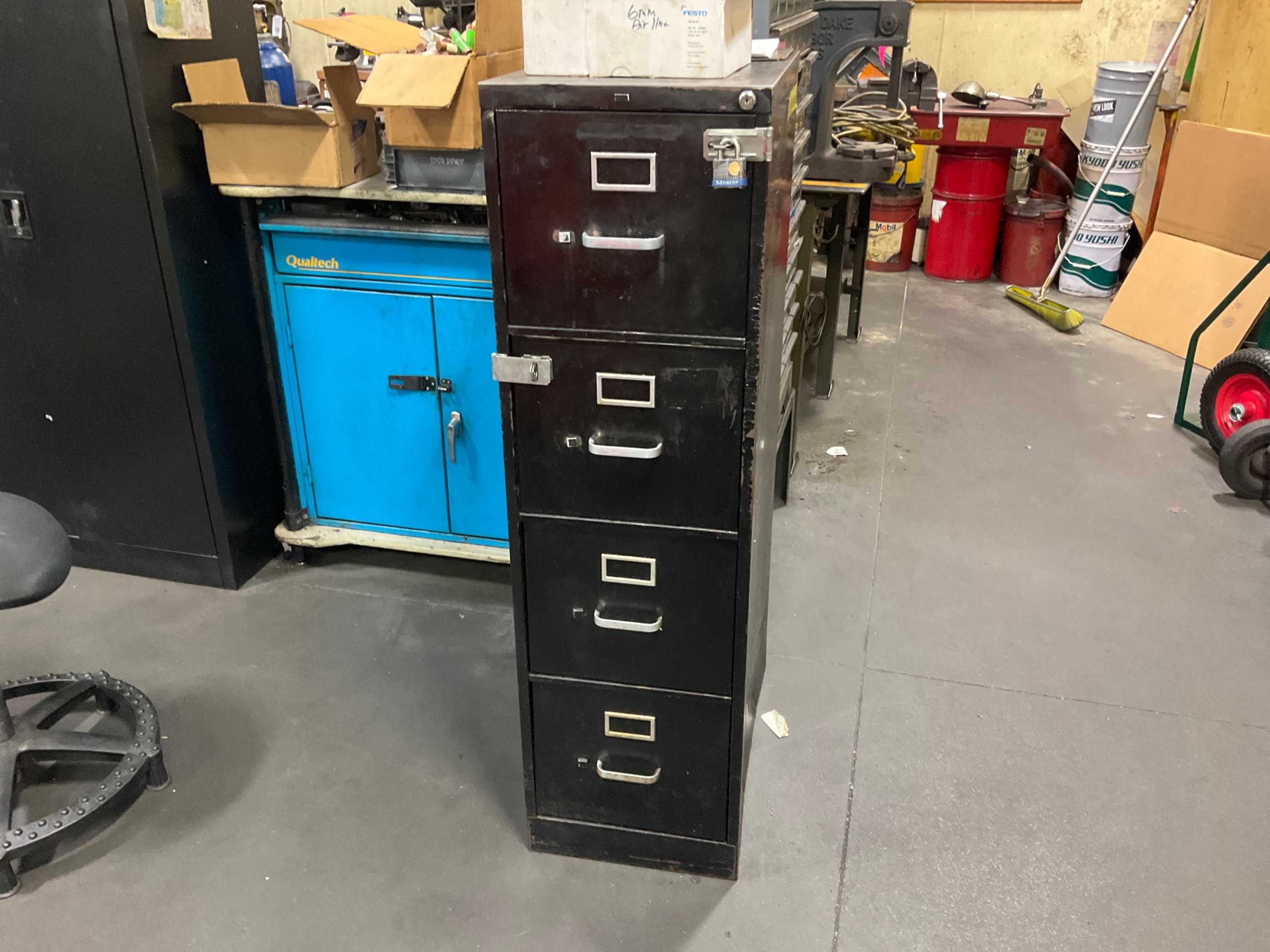 FREE STANDING STORAGE CABINET - FREE STANDING STORAGE CABINET