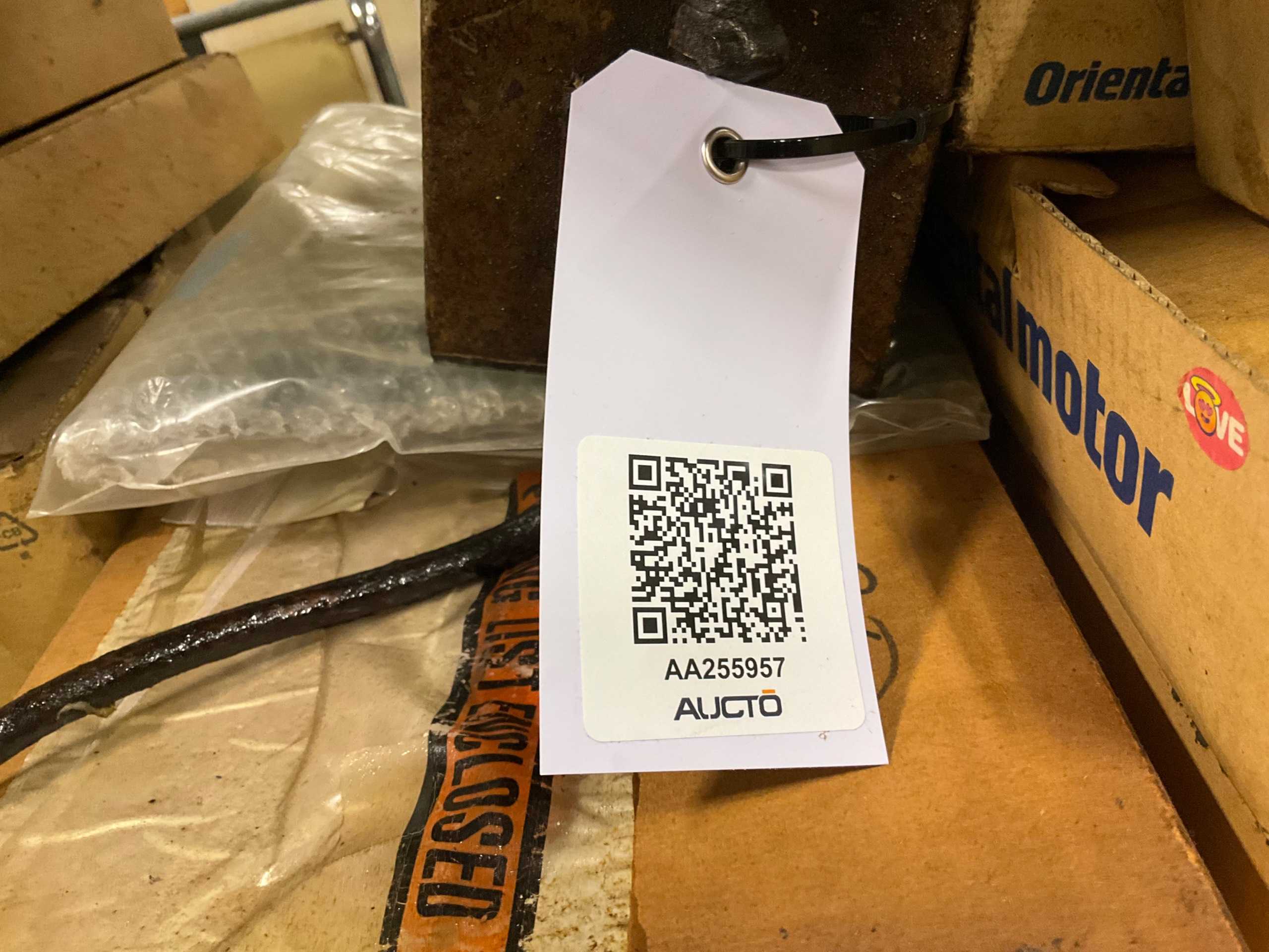 BULK QTY OF AUTOMATION & CONTROLS - AUTOMATION & CONTROLS