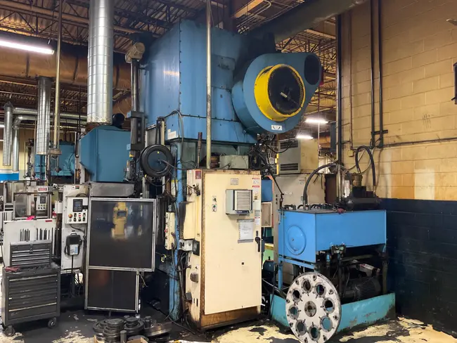 CINCINNATI 600-R-3 600 TON SIZING PRESS - undefined