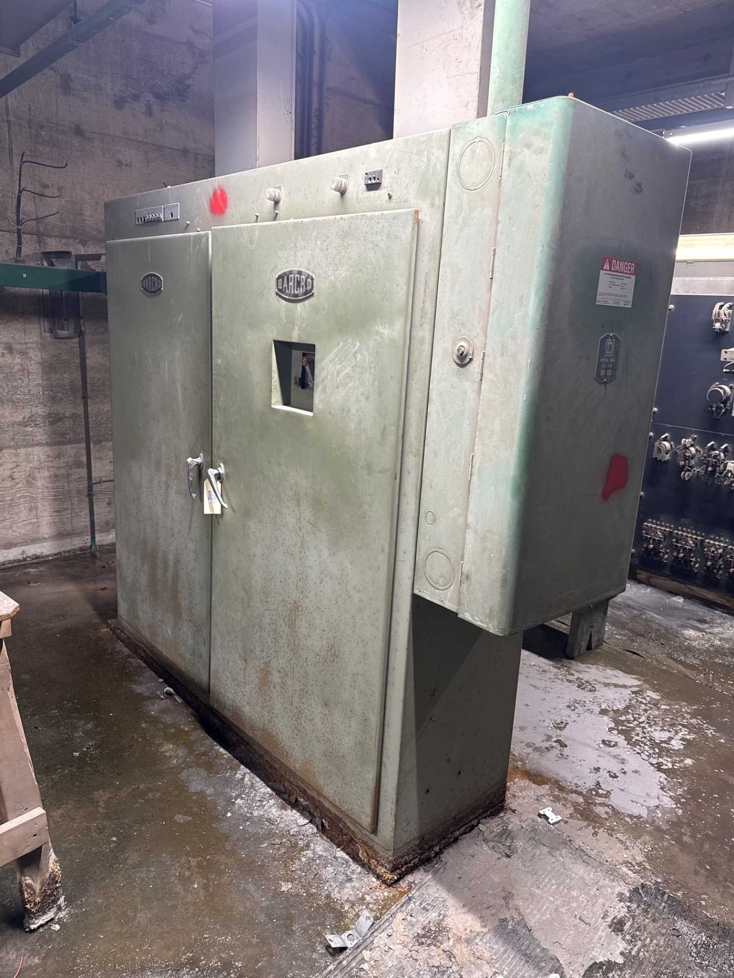BULK QTY OF ELECTRICAL CONTROLS - CONTROL CABINETS