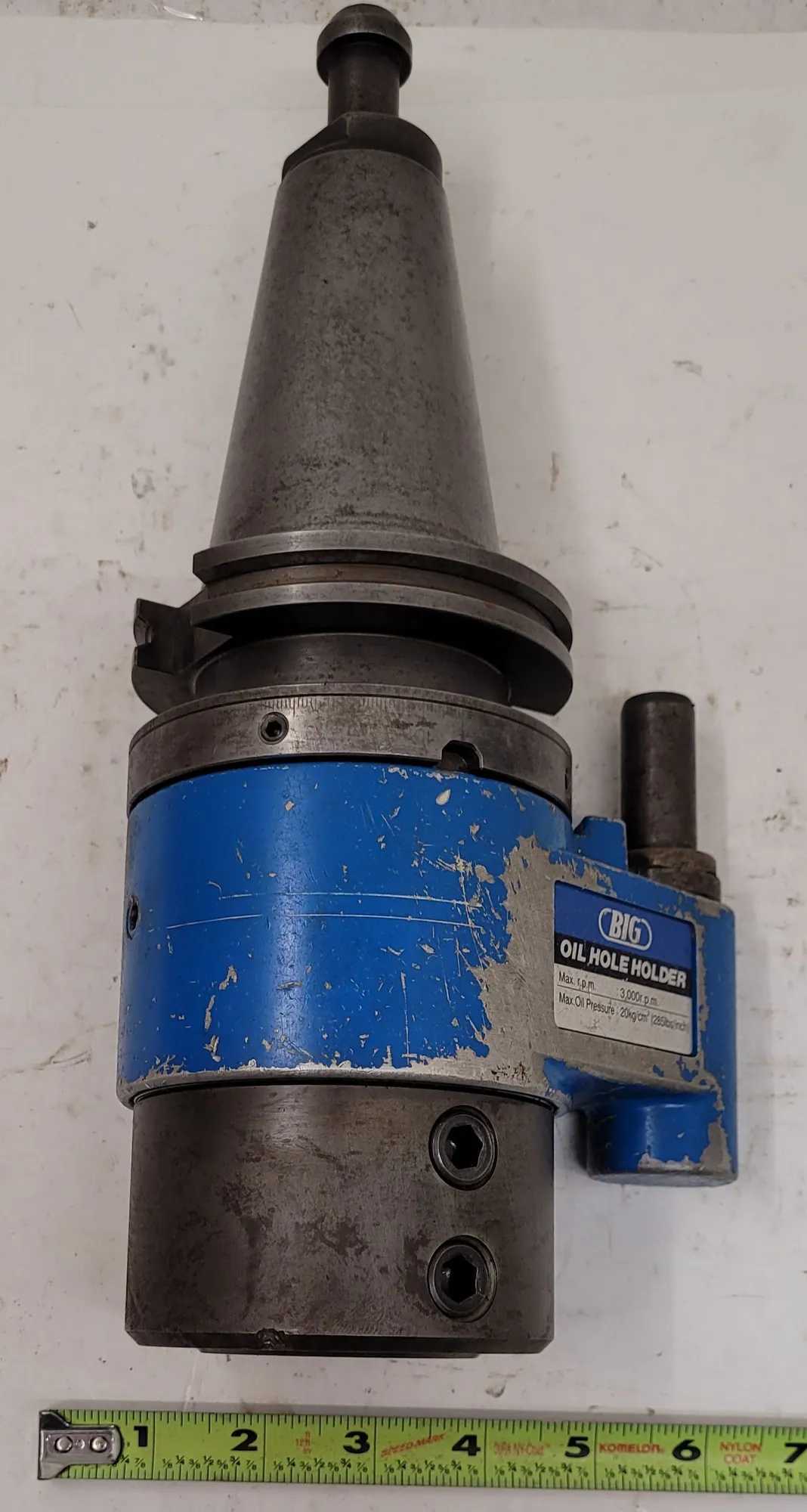 BIG CAT 50 OIL HOLE HOLDER – 1.5IN DIAMETER, MAX RPM: 3000, MAX OIL PRESSURE: 20KG/CM SQUARED - MACHINE TOOLING
