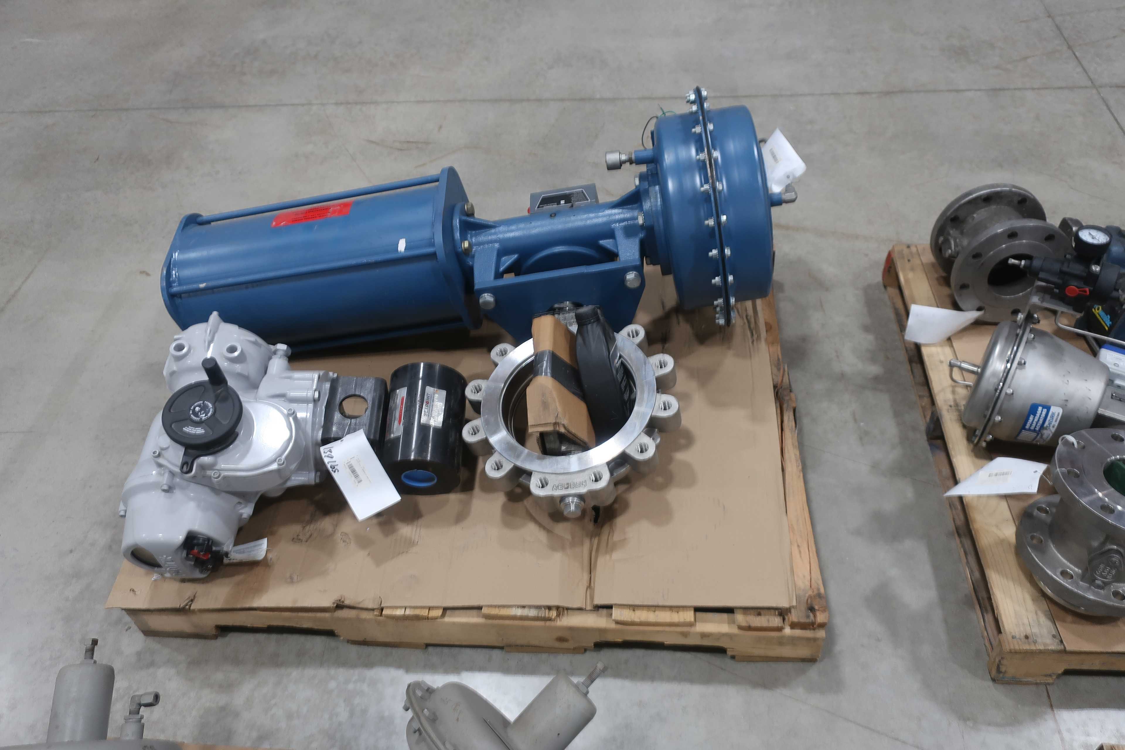 SKU 1757773 - 4 PALLETS OF ASSORTED CONTROL VALVES - CONTROL VALVE