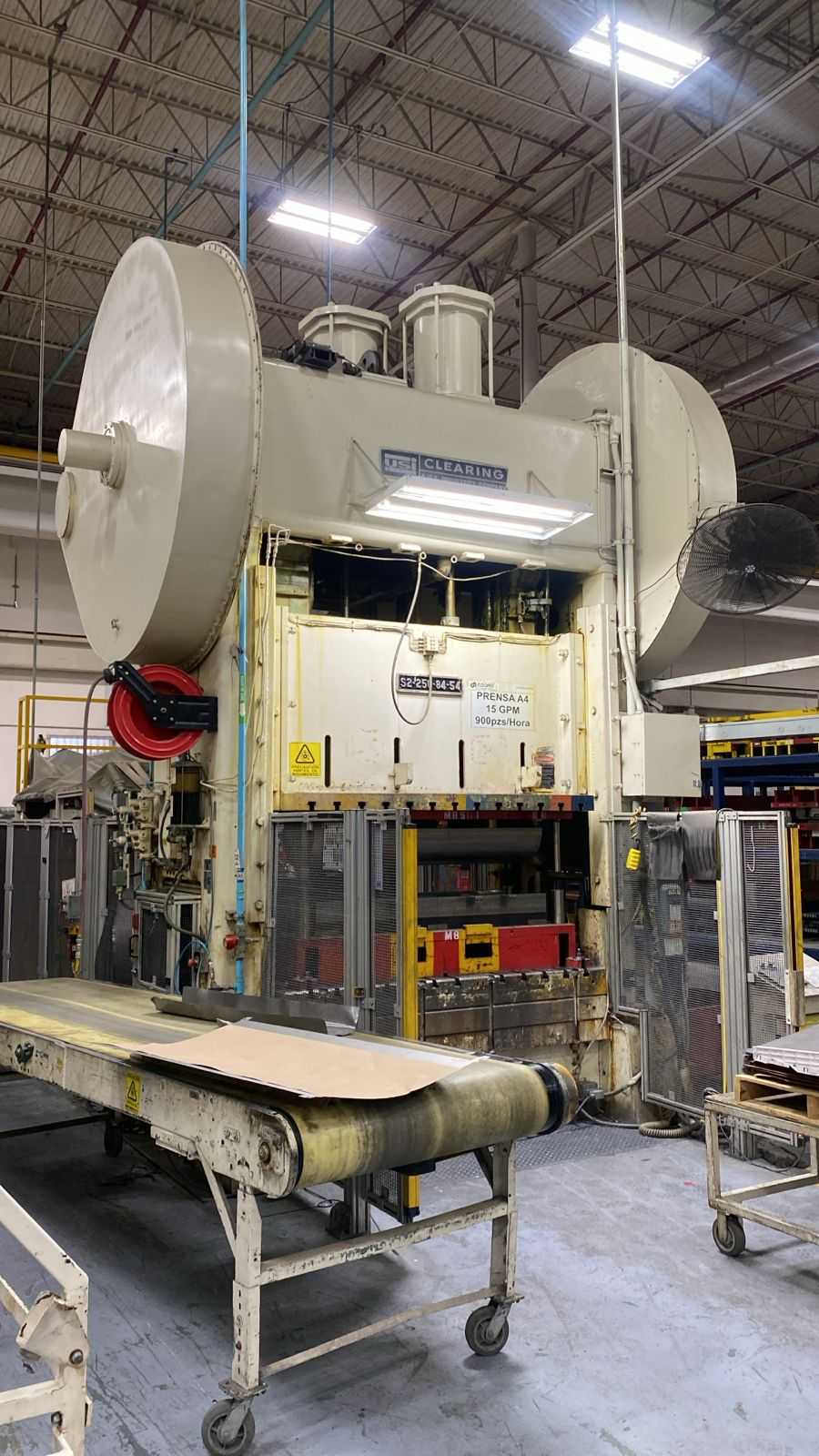 U.S.I CLEARING S2-250-84-54 250-TON MECHANICAL PRESS, 12IN STROKE, 40IN SHUT HEIGHT, 20-40 SPM - MECHANICAL PRESSES