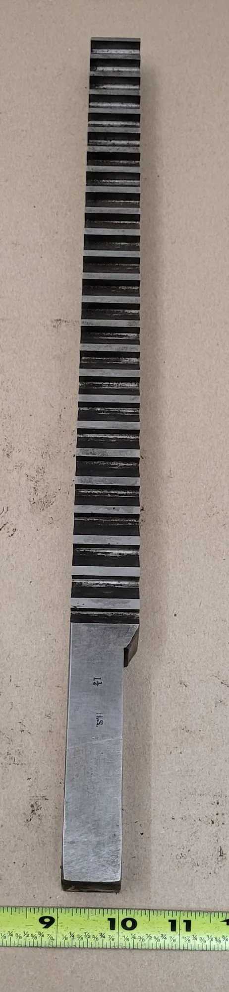 DUMONT KEYSEATER BROACH 1.25" X 20" HS (1-1/4" WIDTH, 1-1/8" HEIGHT, 5/8" PITCH) - MACHINE TOOLING