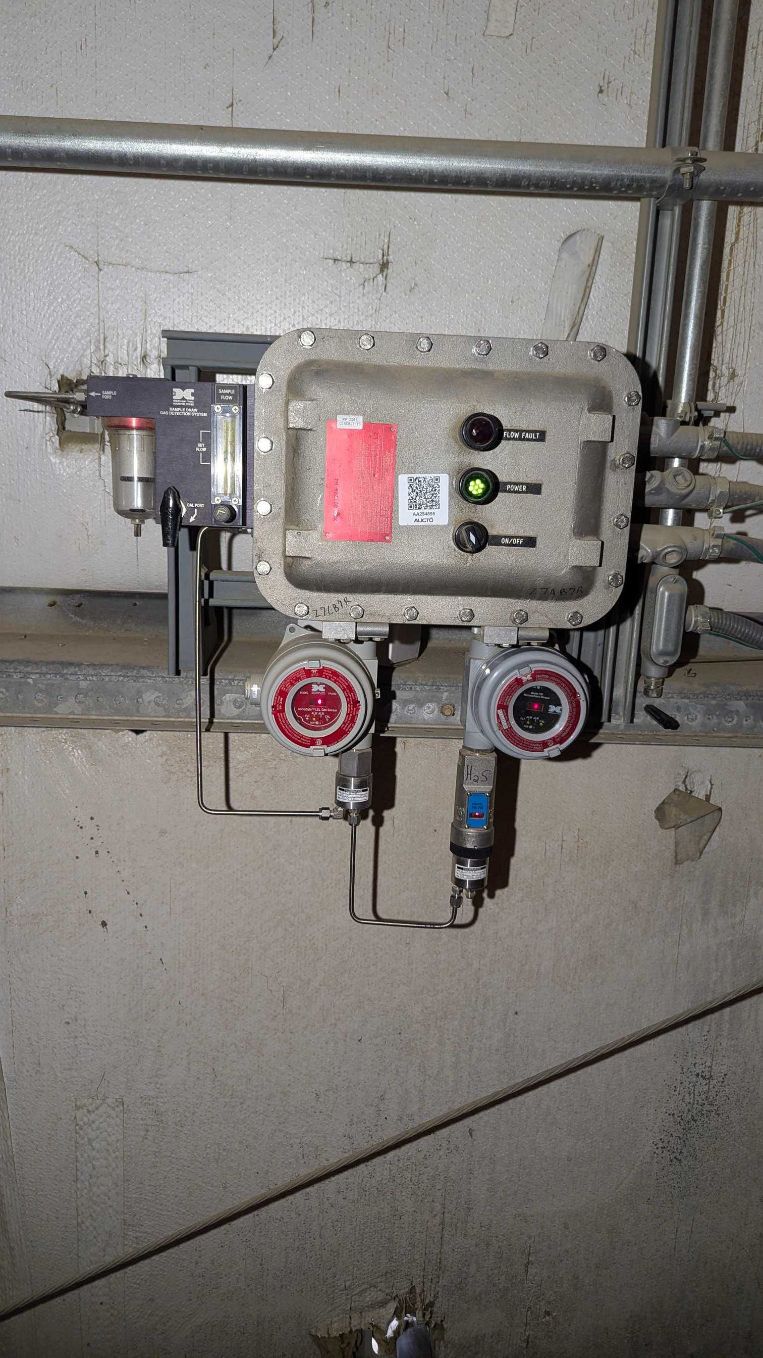 DETCON SD-1X1 GAS ANALYZER - GAS ANALYZER