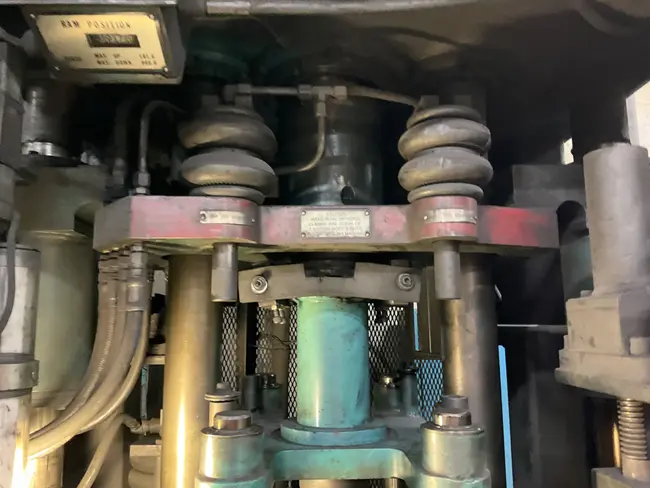 CINCINNATI 66-DC-4-1/2 COMPACTING PRESS - undefined