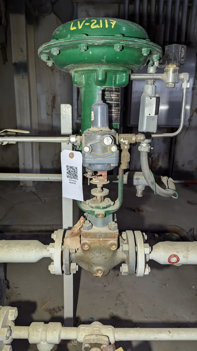 FISHER ET CONTROL VALVE & 667 ACTUATOR ASSEMBLY - undefined